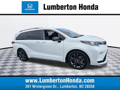 2022 Toyota Sienna XSE