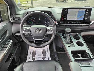 2022 Toyota Sienna XSE