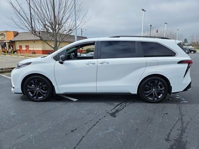 2022 Toyota Sienna XSE