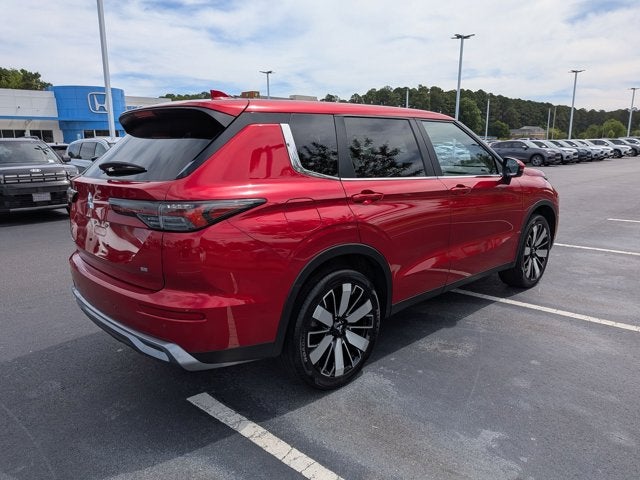 2025 Mitsubishi Outlander SE
