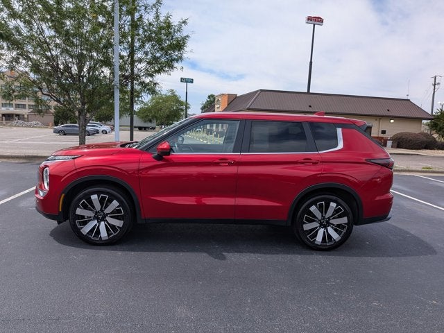 2025 Mitsubishi Outlander SE