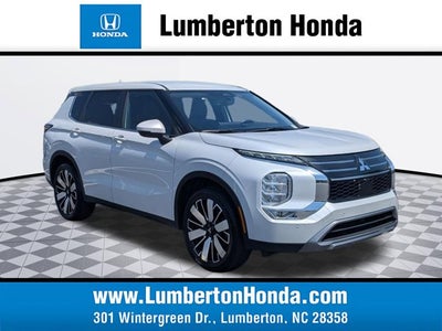 2025 Mitsubishi Outlander SE