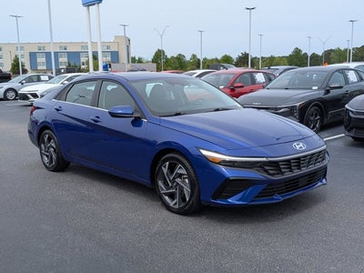 2025 Hyundai Elantra SEL Convenience