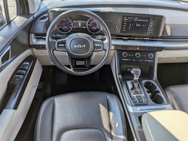 2024 Kia Carnival LX