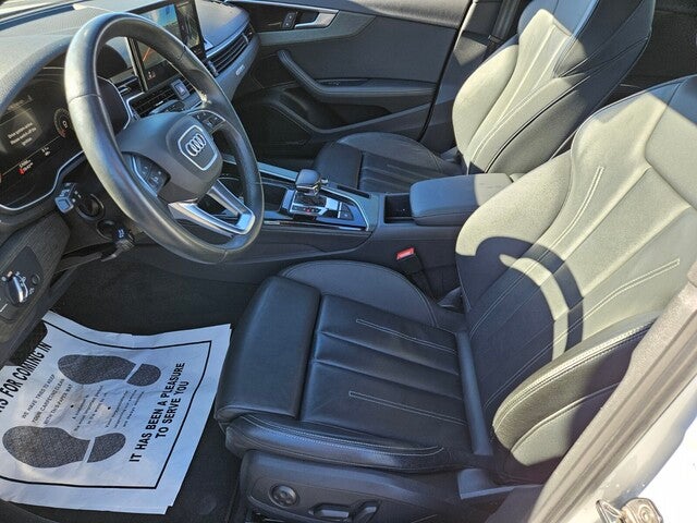 2023 Audi A4 45 S line Premium Plus
