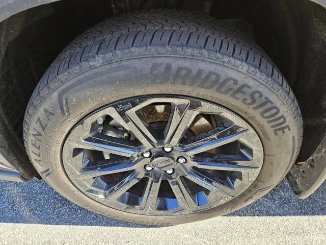 2025 Toyota Highlander Hybrid Platinum