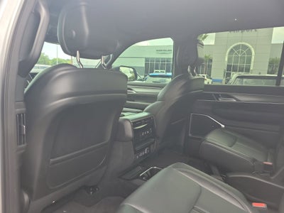 2025 Jeep Wagoneer Series II Carbide