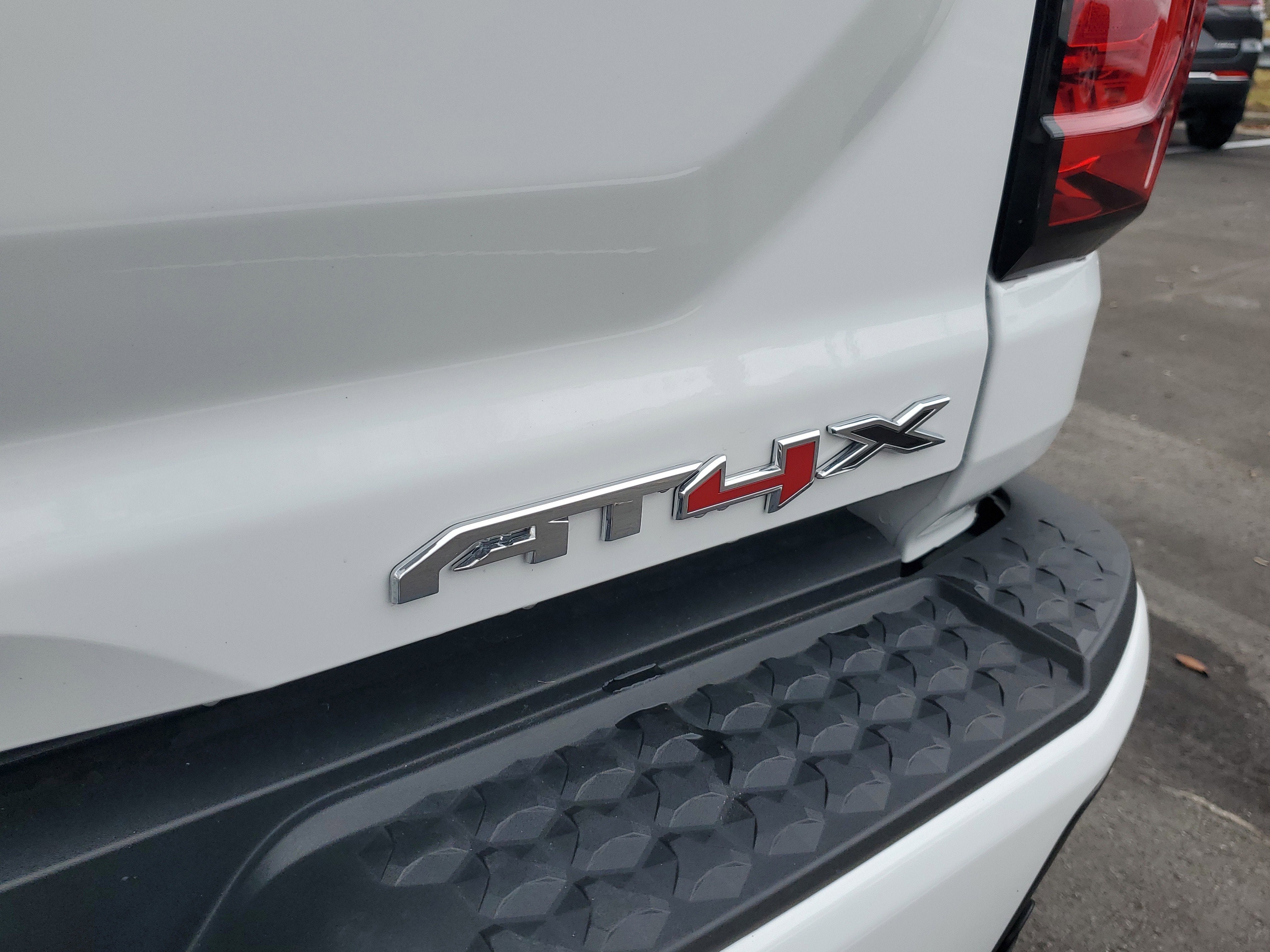 2024 GMC Canyon 4WD AT4X