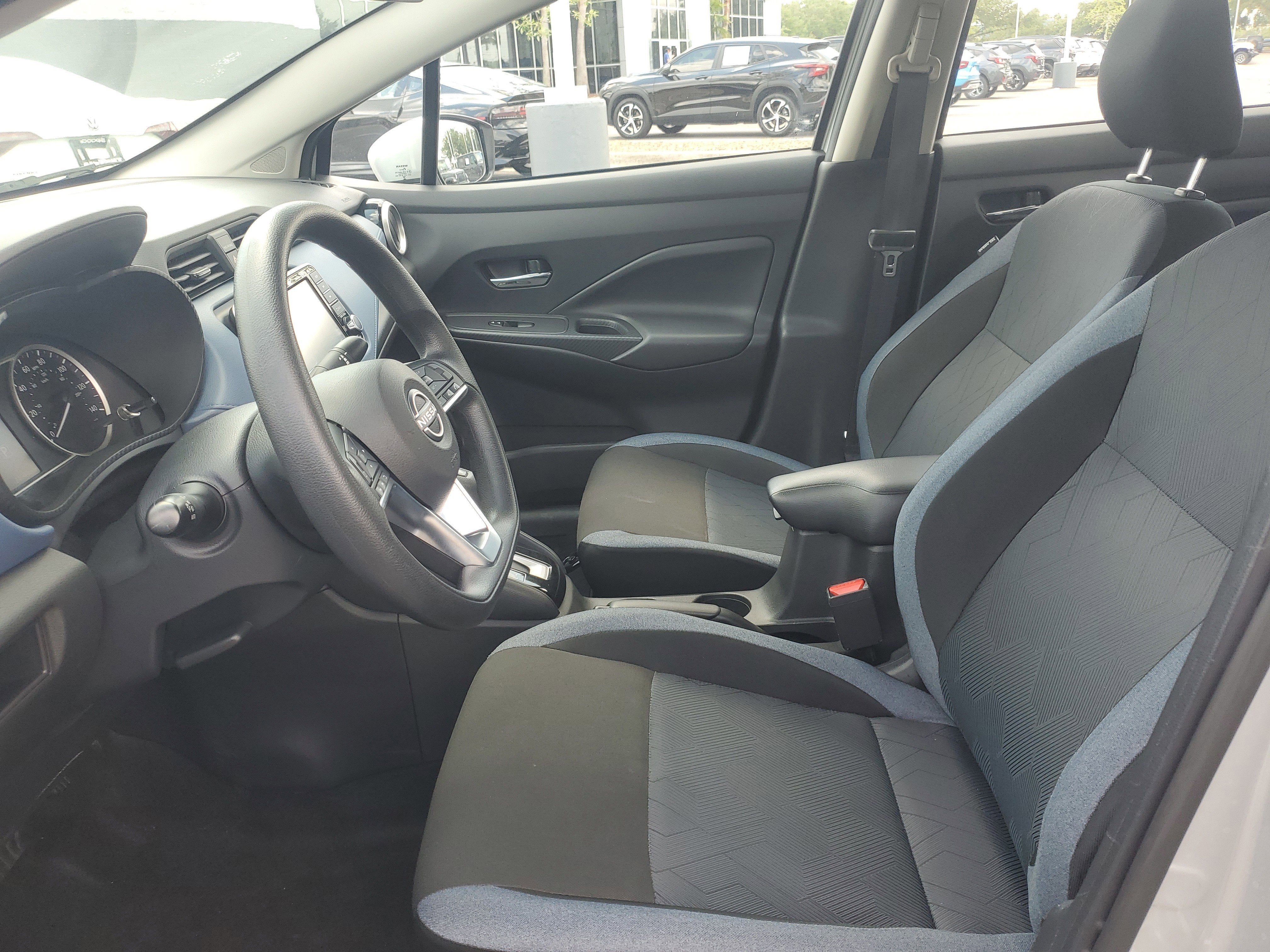 2025 Nissan Versa SV