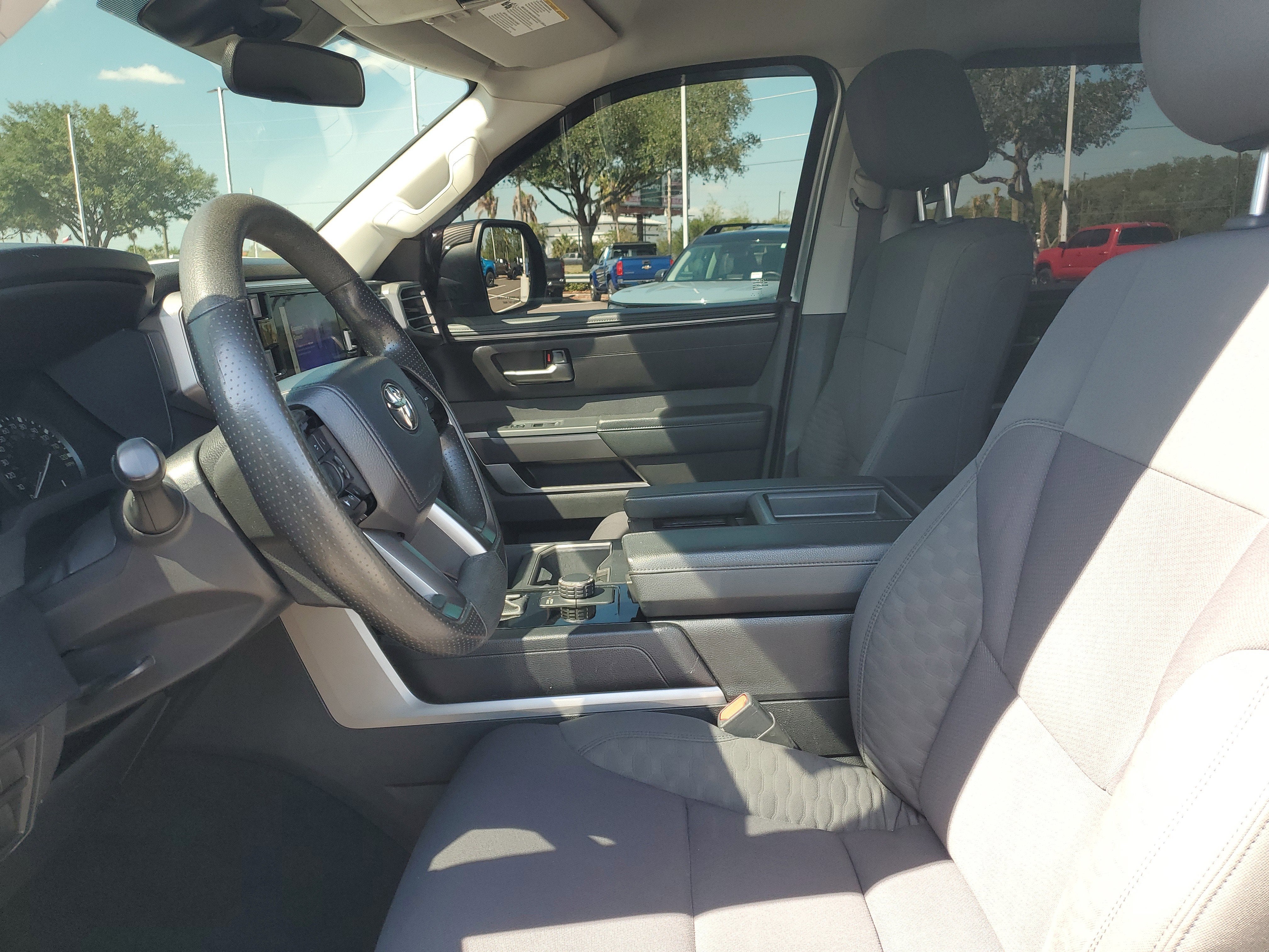 2022 Toyota Tundra 2WD SR5