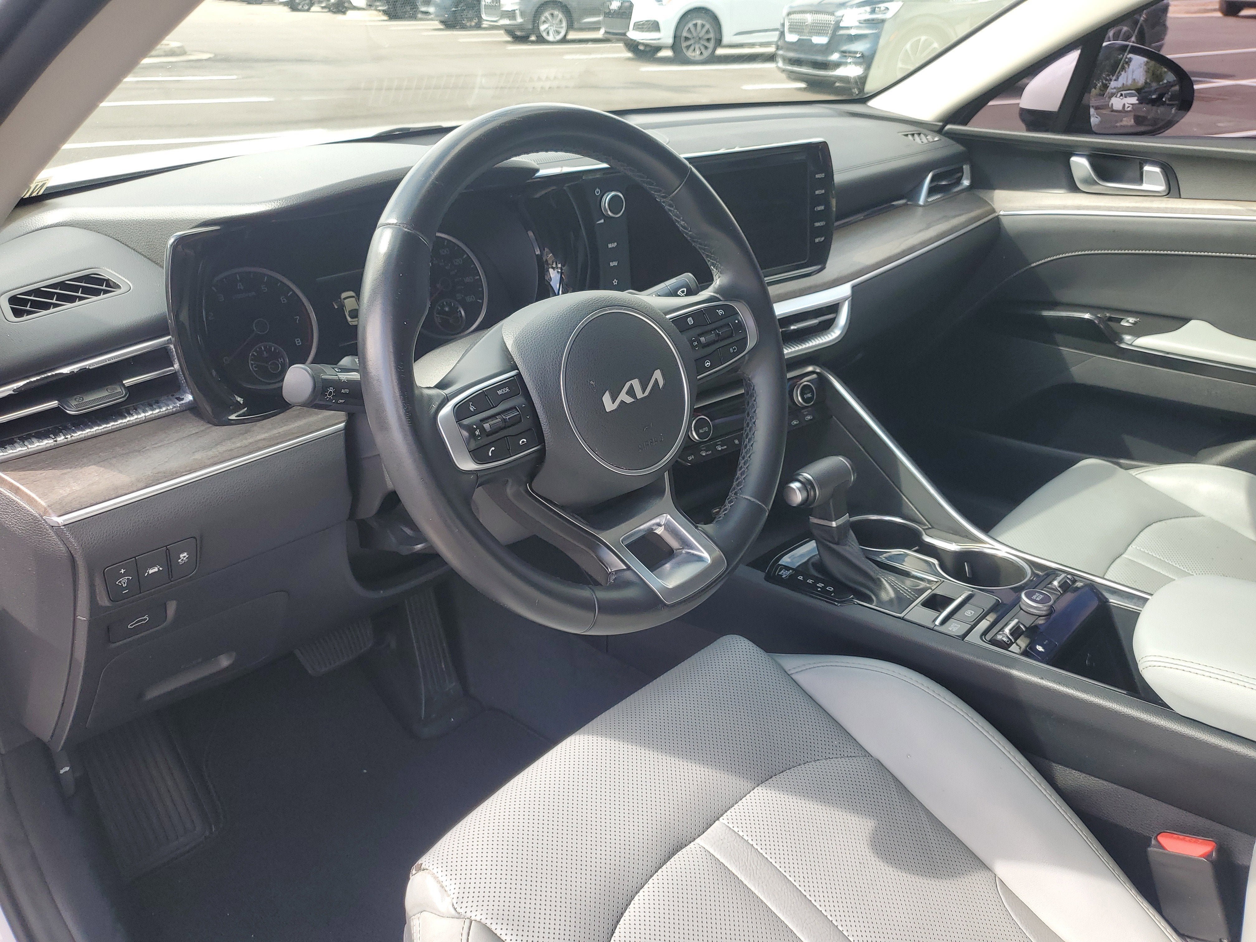 2022 Kia K5 EX
