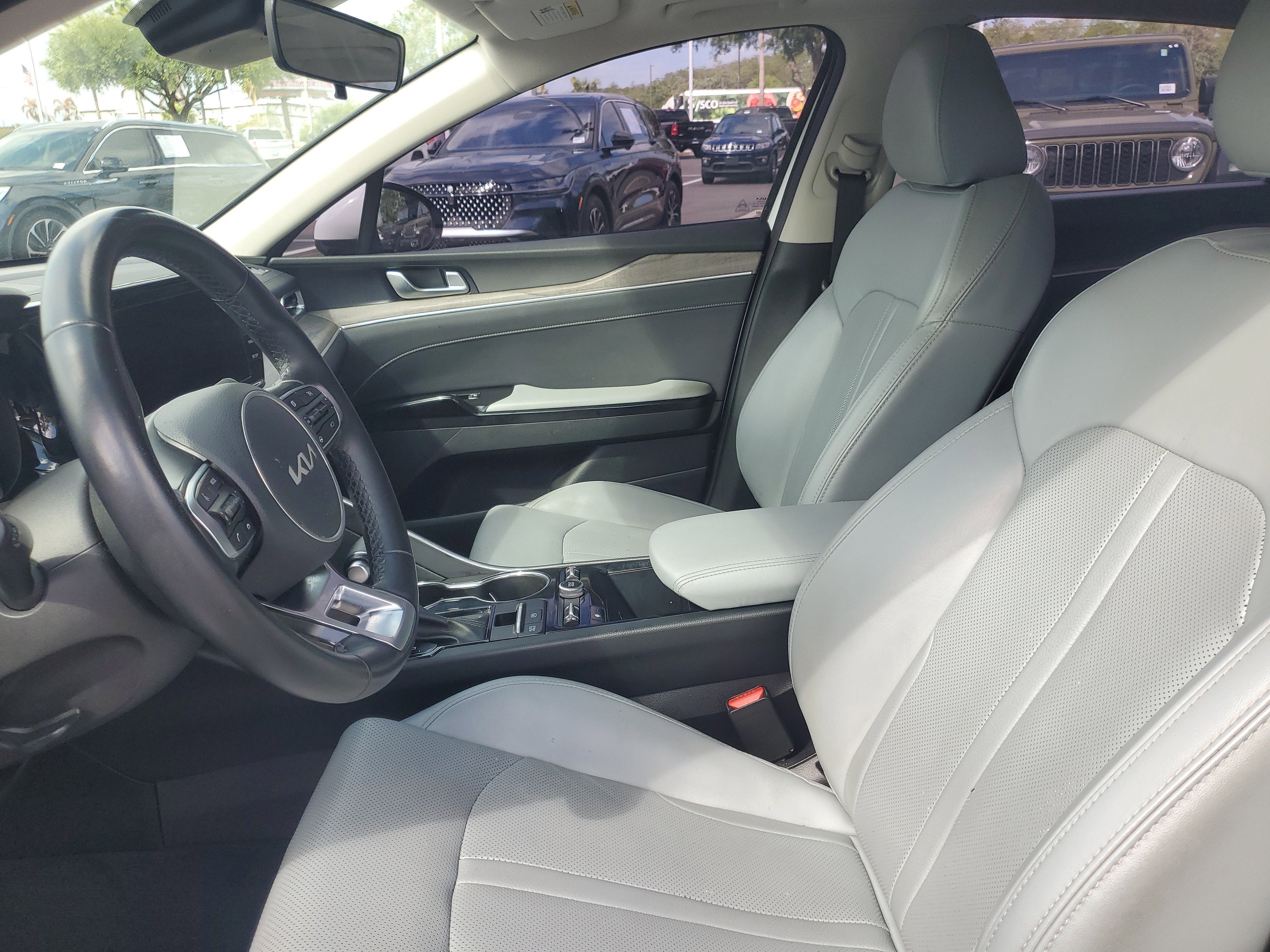 2022 Kia K5 EX