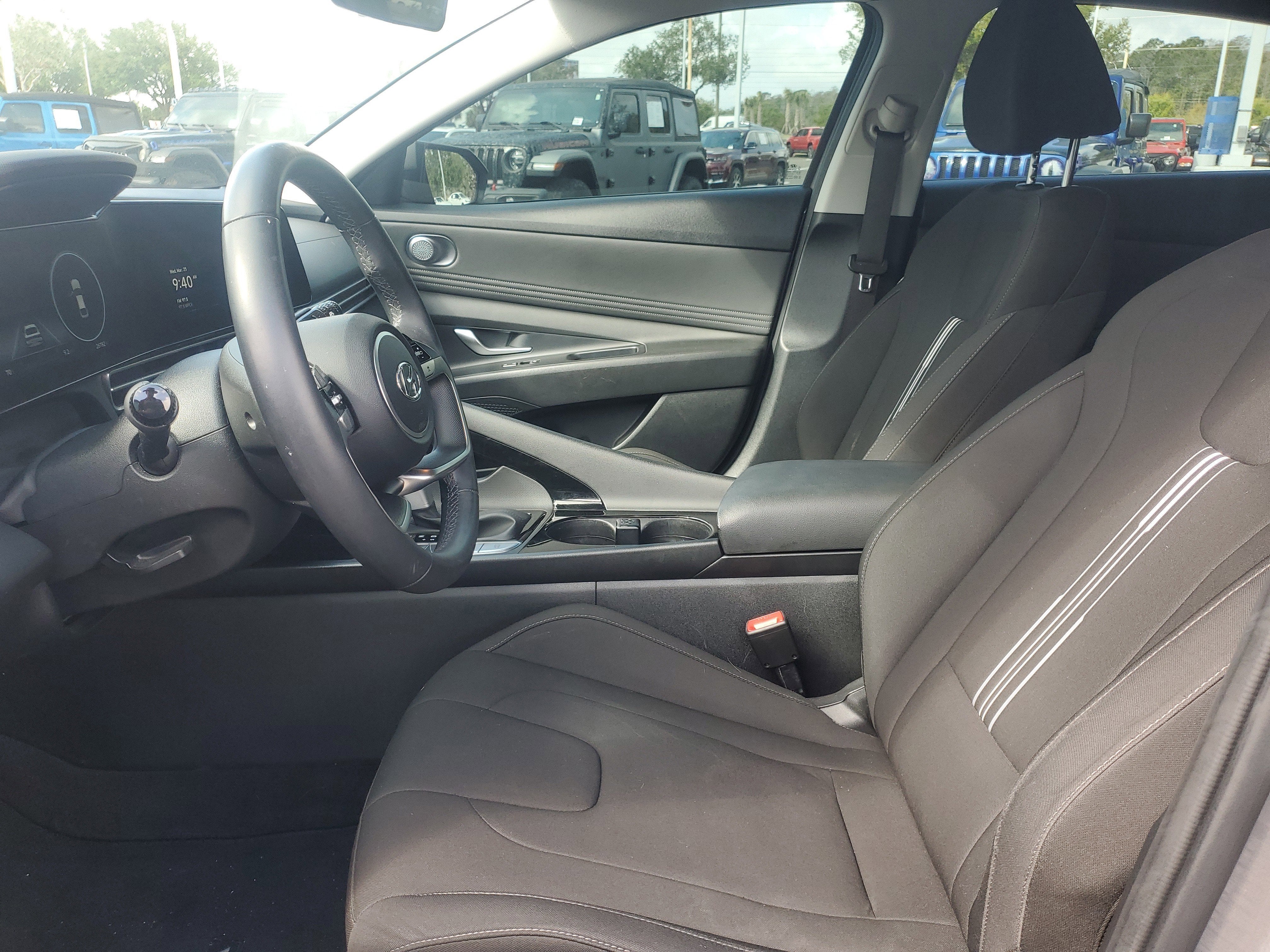 2023 Hyundai Elantra SEL