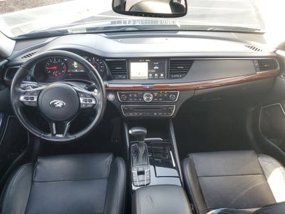 2017 Kia Cadenza Technology