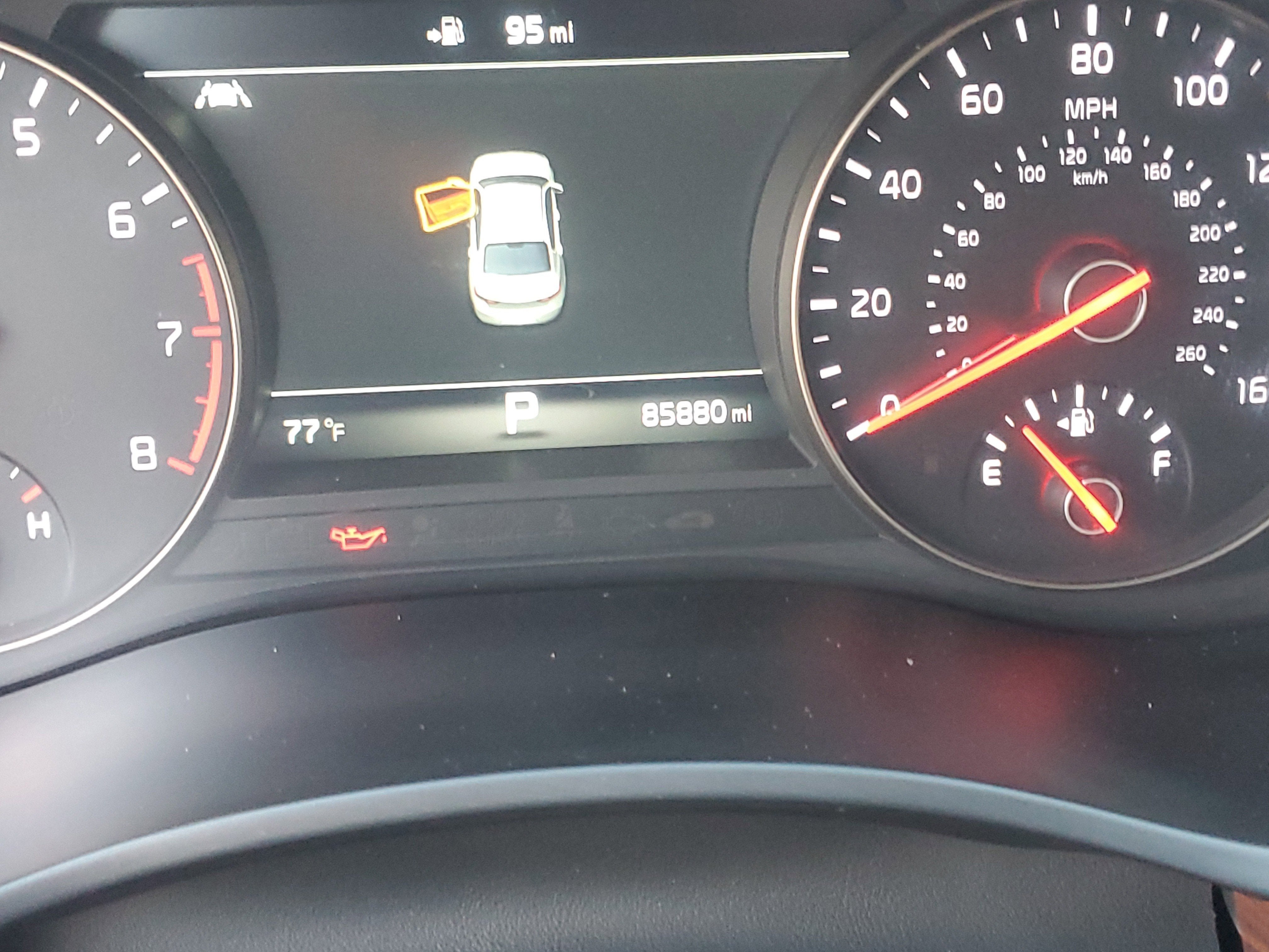 2017 Kia Cadenza Technology