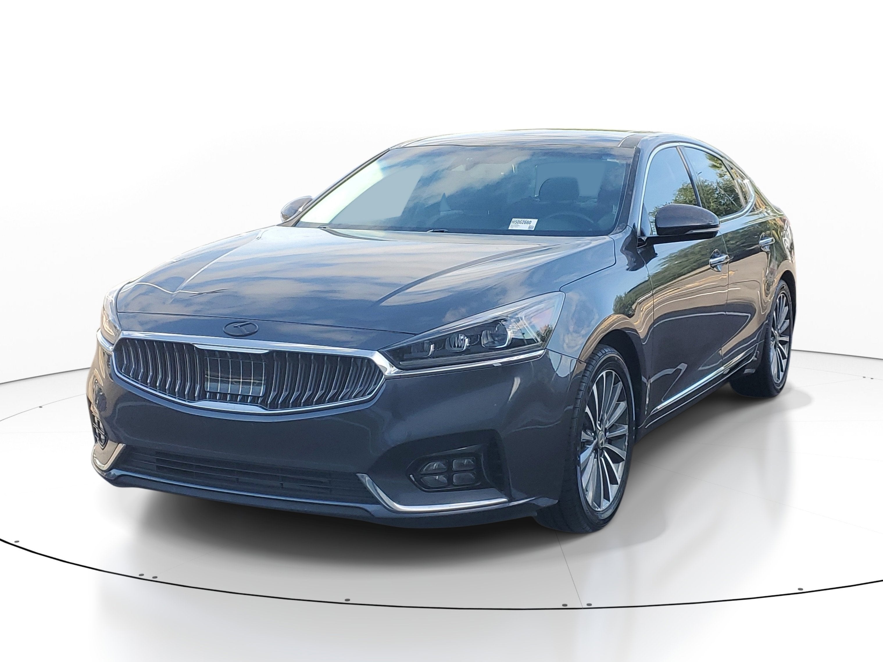 2017 Kia Cadenza Technology