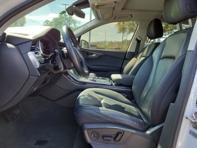 2022 Audi Q7 Premium Plus