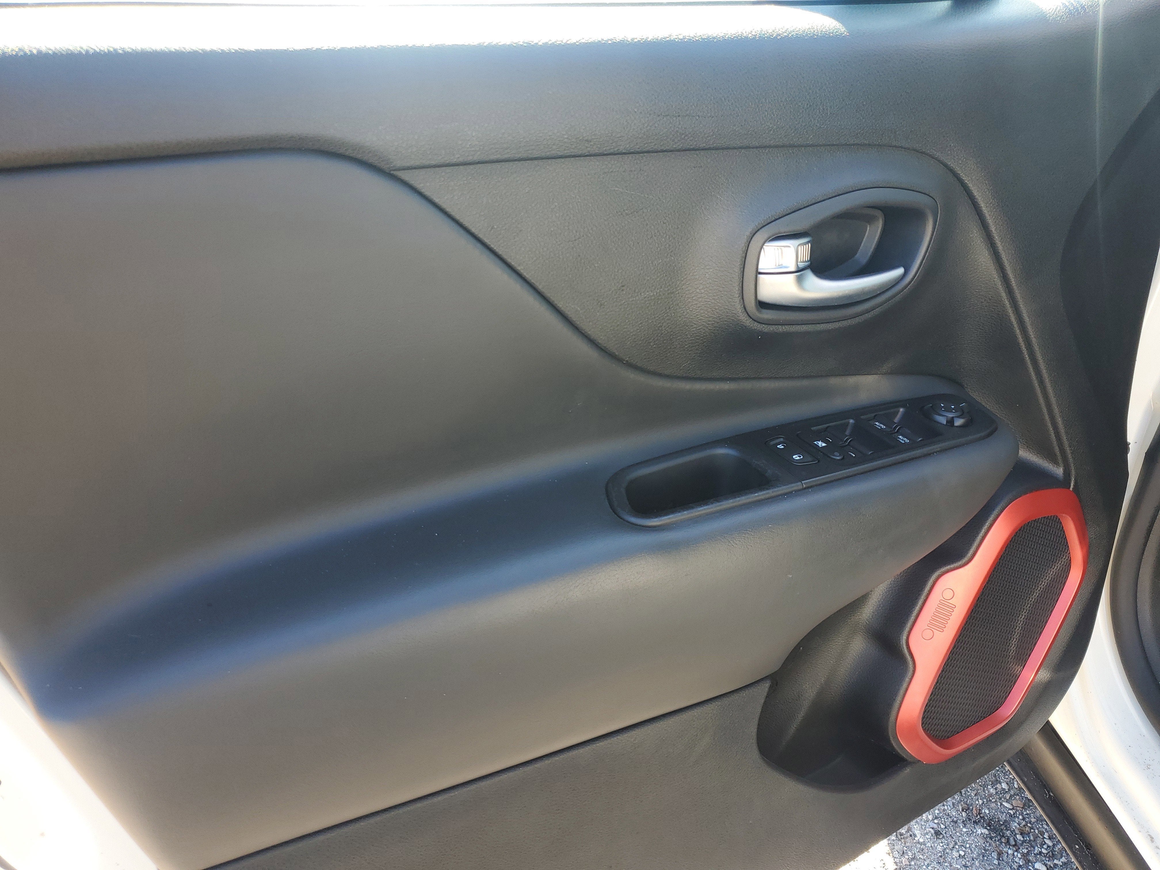 2020 Jeep Renegade Trailhawk