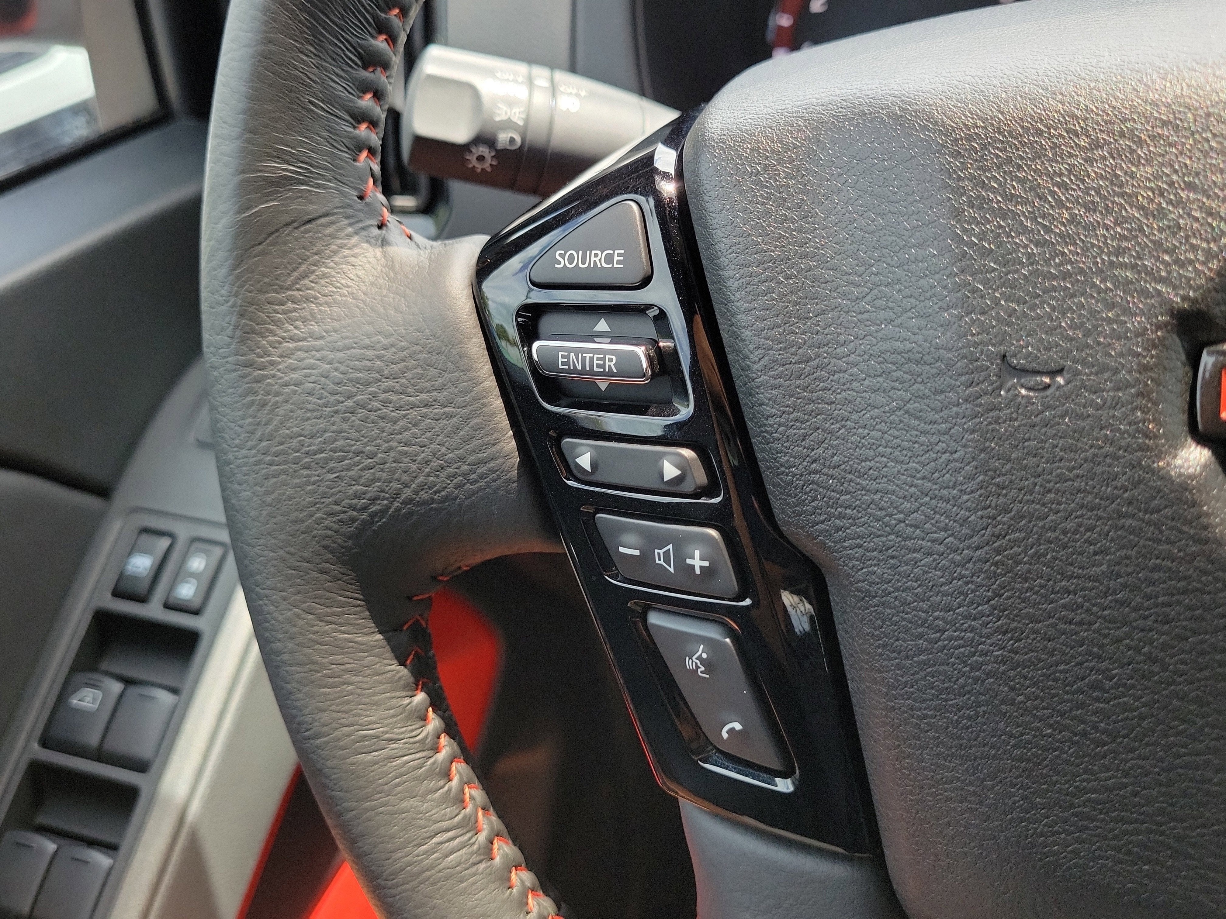 2025 Nissan Frontier PRO-X