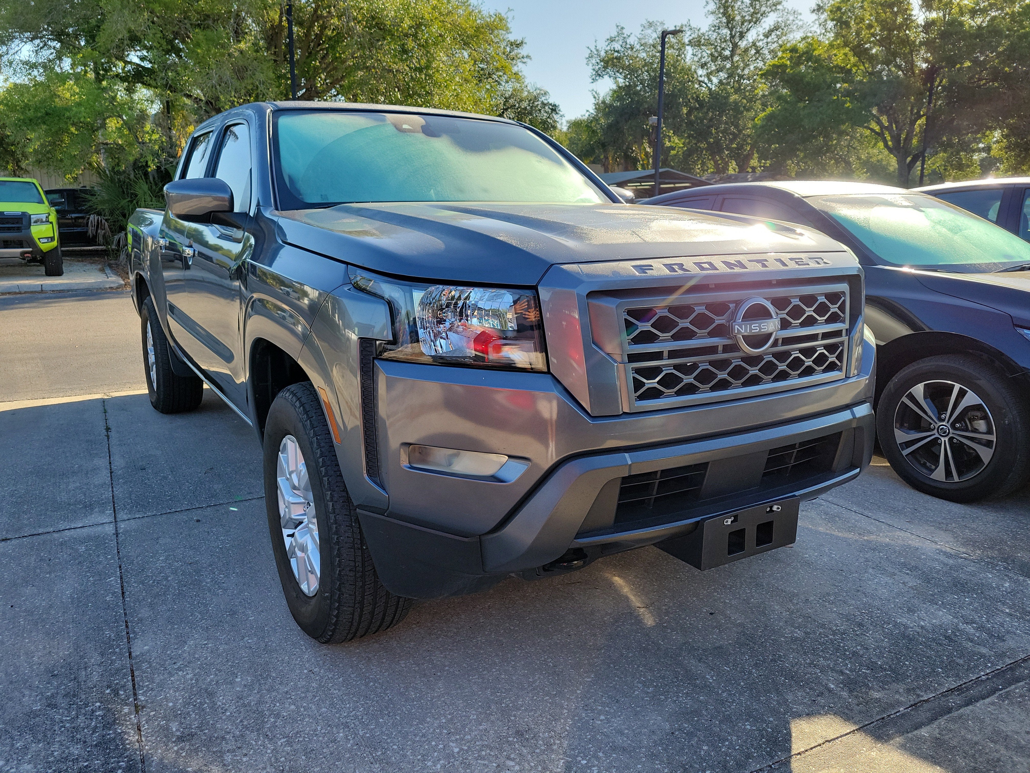 2023 Nissan Frontier SV