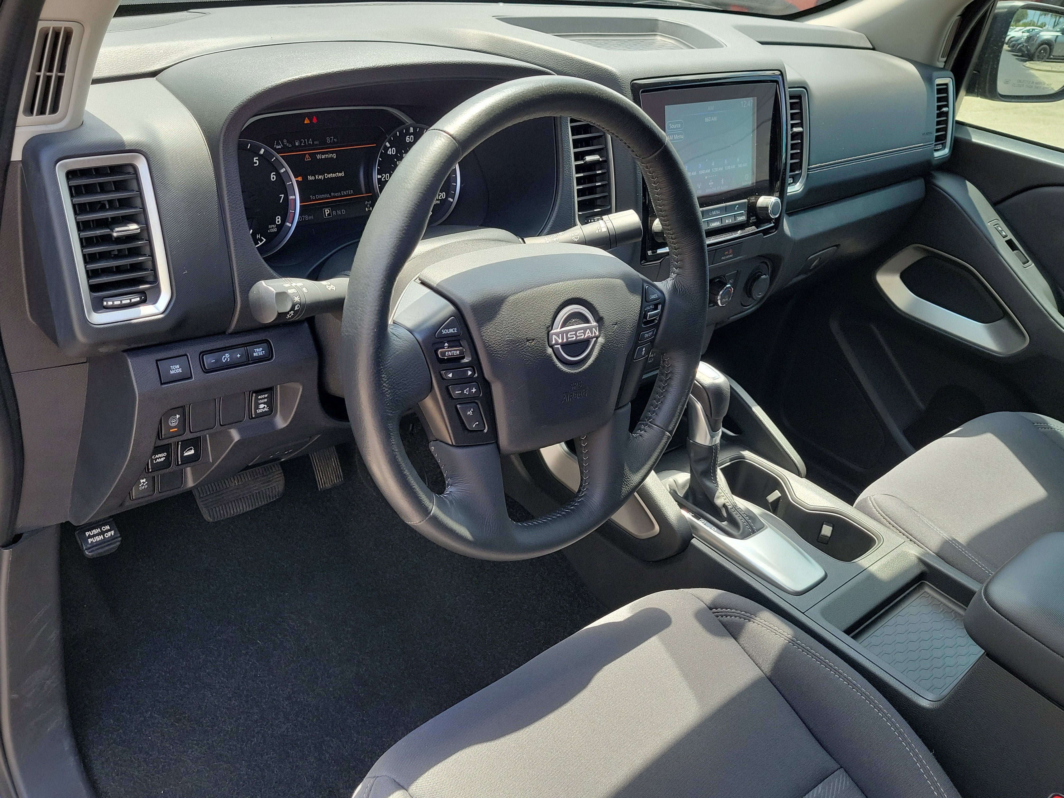 2023 Nissan Frontier SV