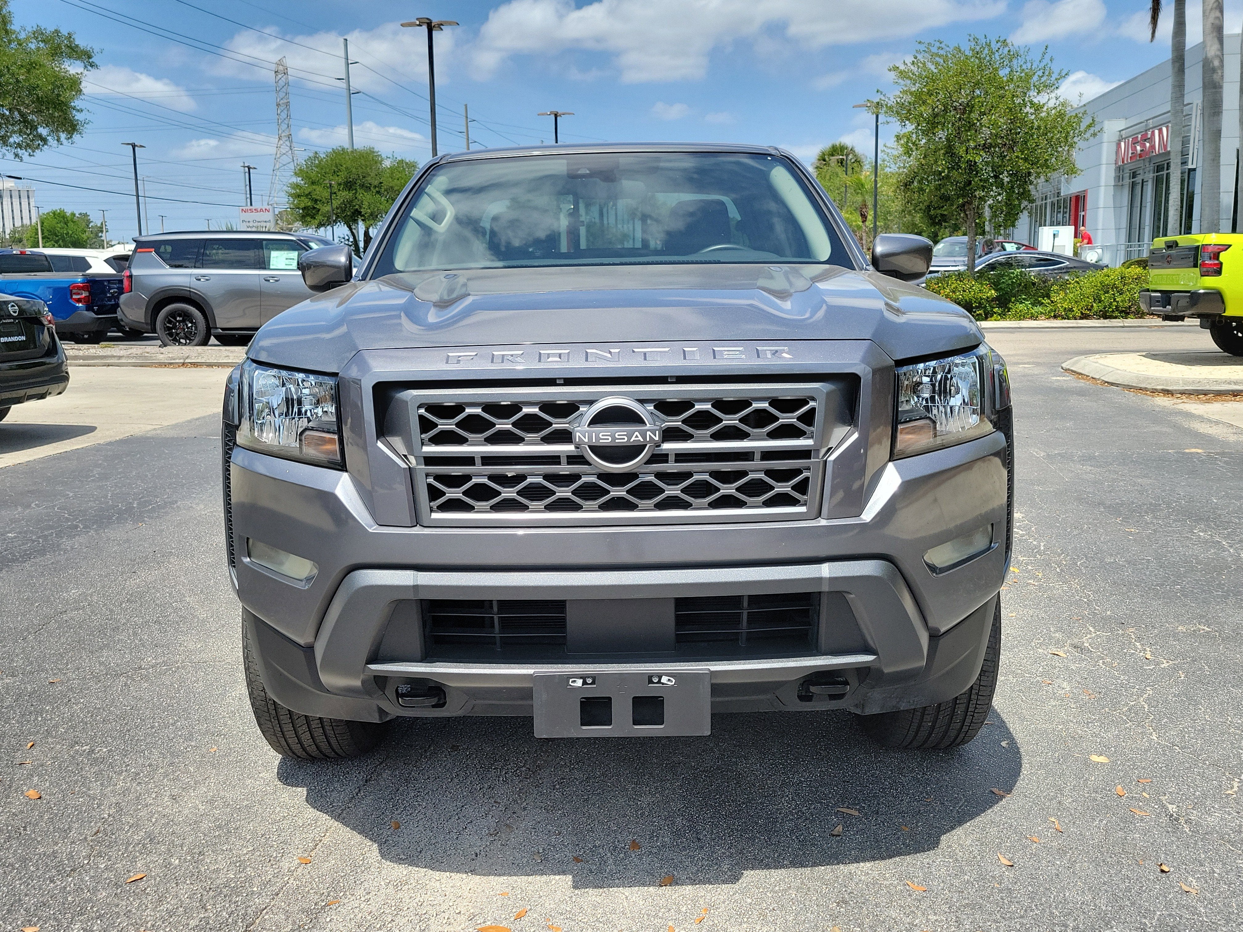 2023 Nissan Frontier SV