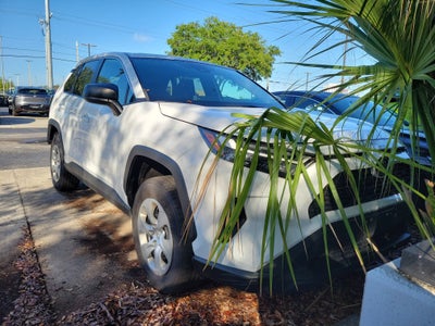 2023 Toyota RAV4 LE