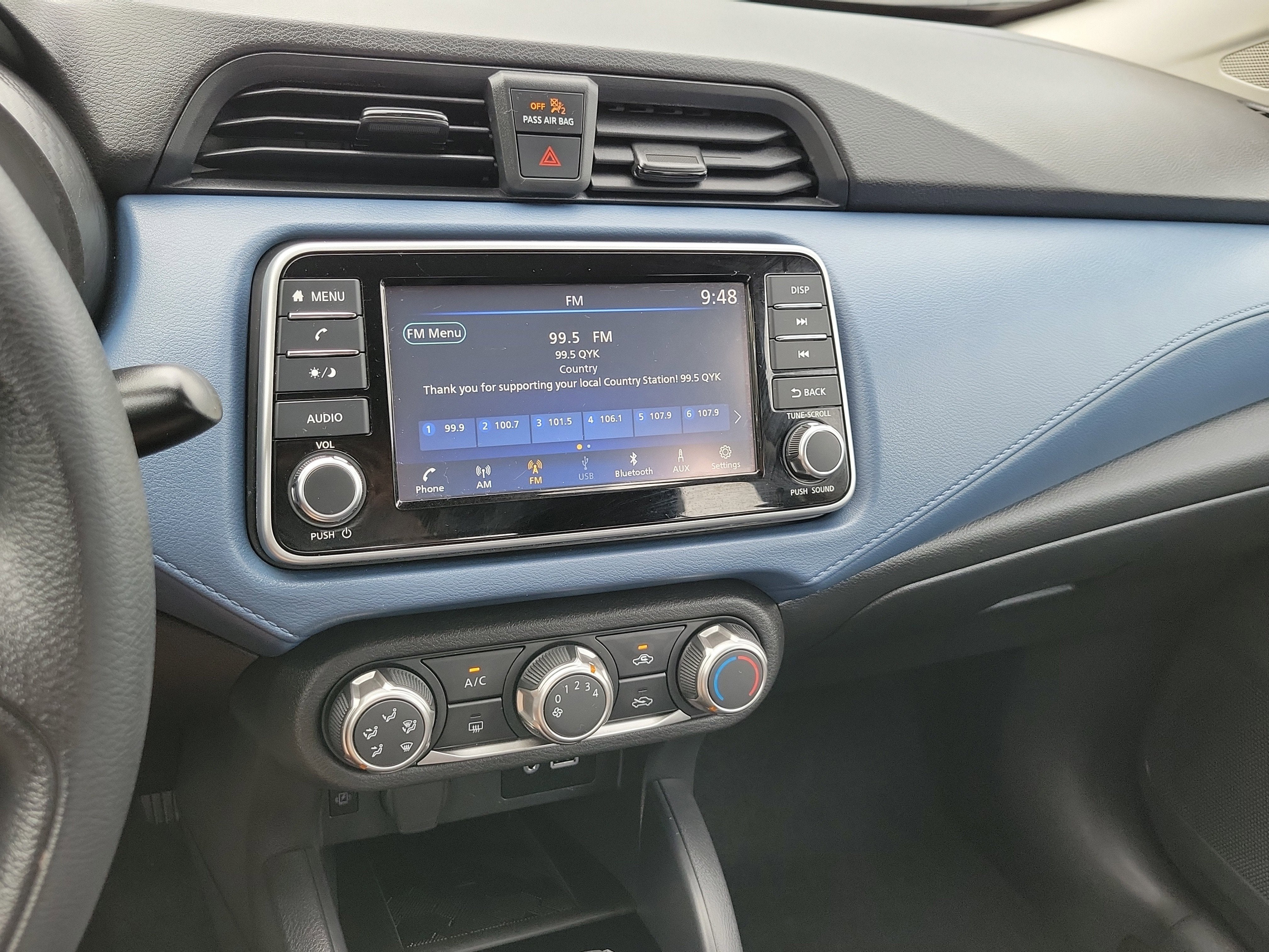 2025 Nissan Versa SV
