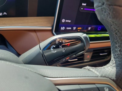 2025 Volkswagen Tiguan SEL R-Line