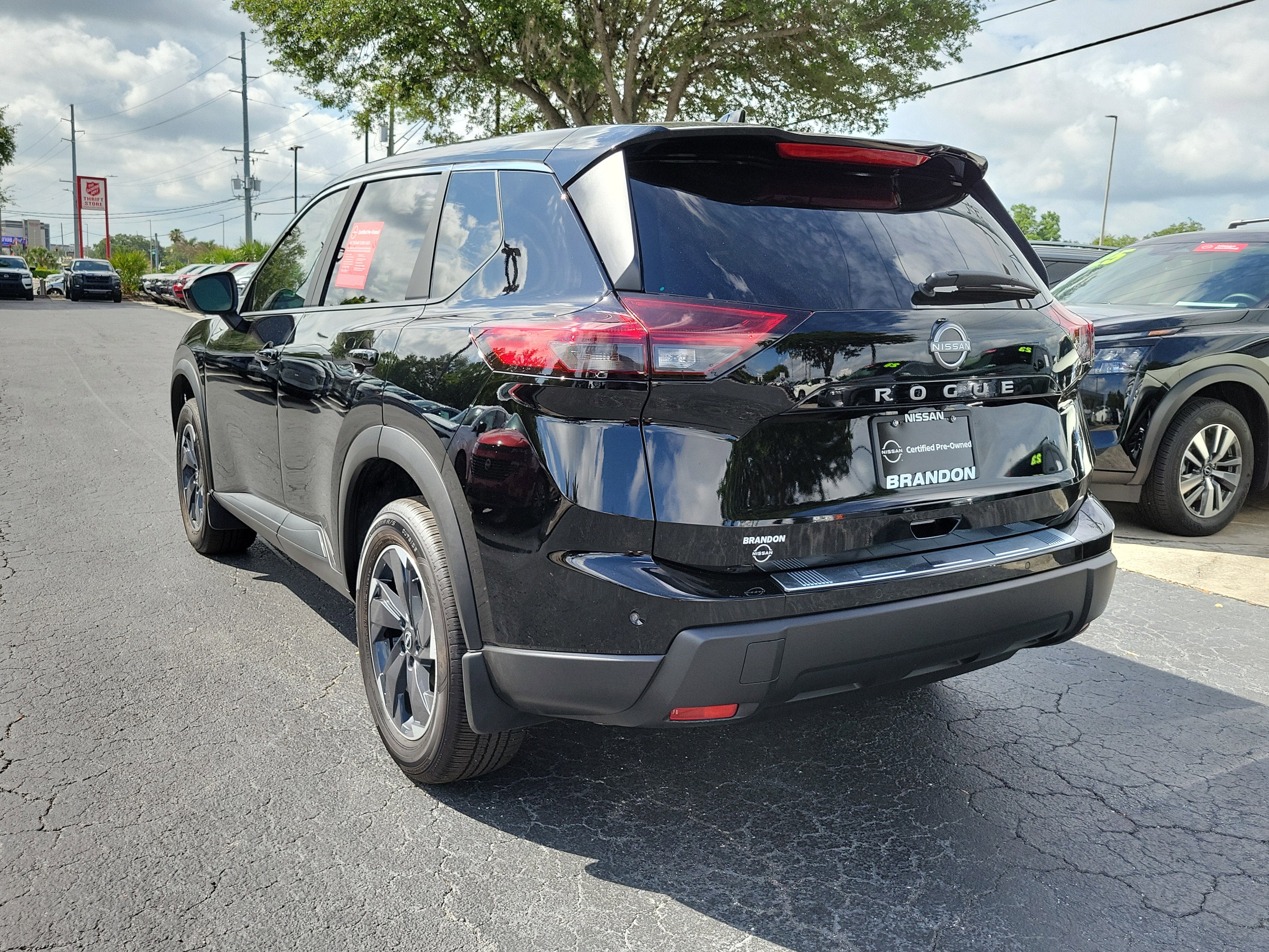 2026 Nissan Rogue SV