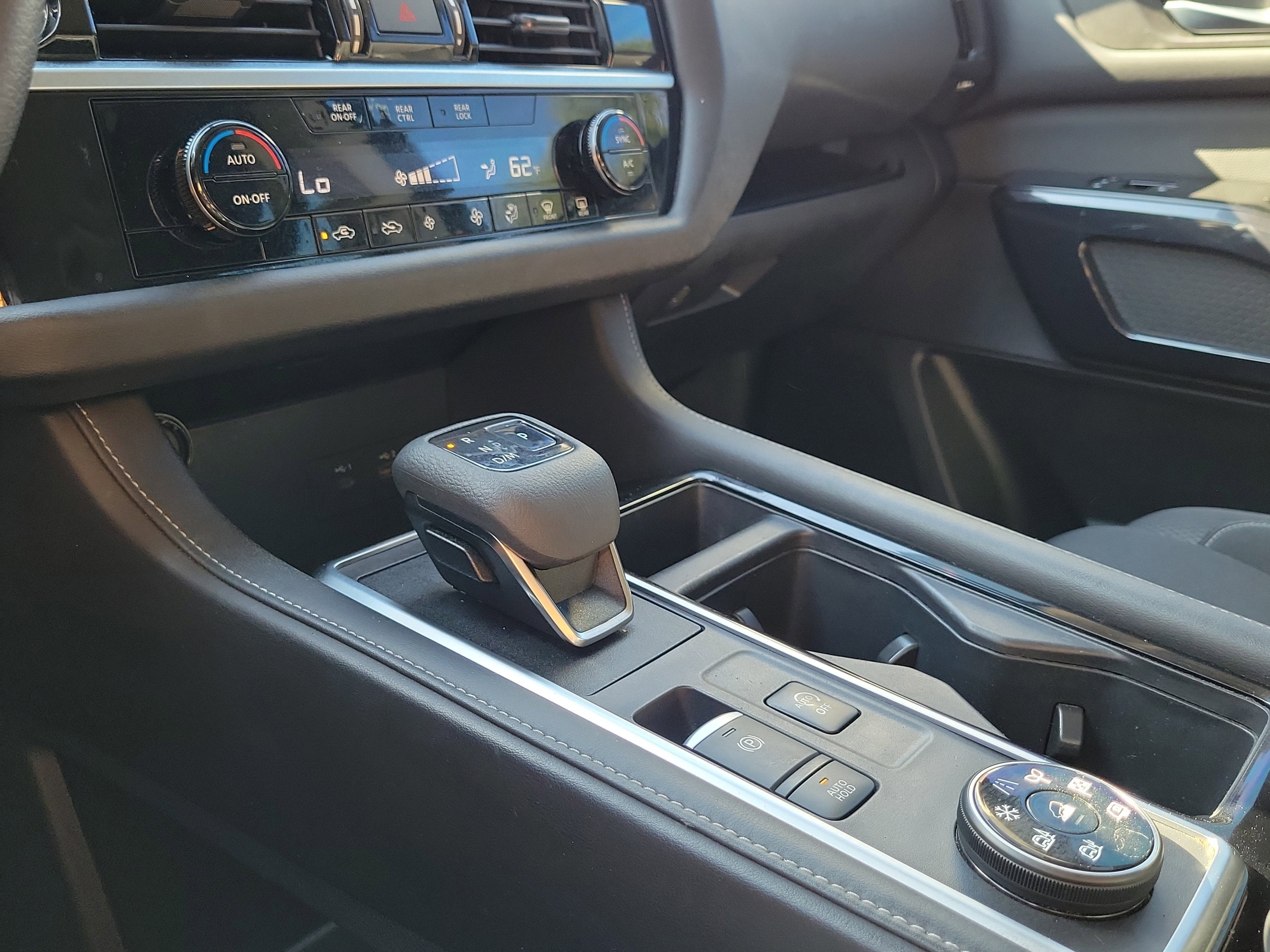 2022 Nissan Pathfinder S