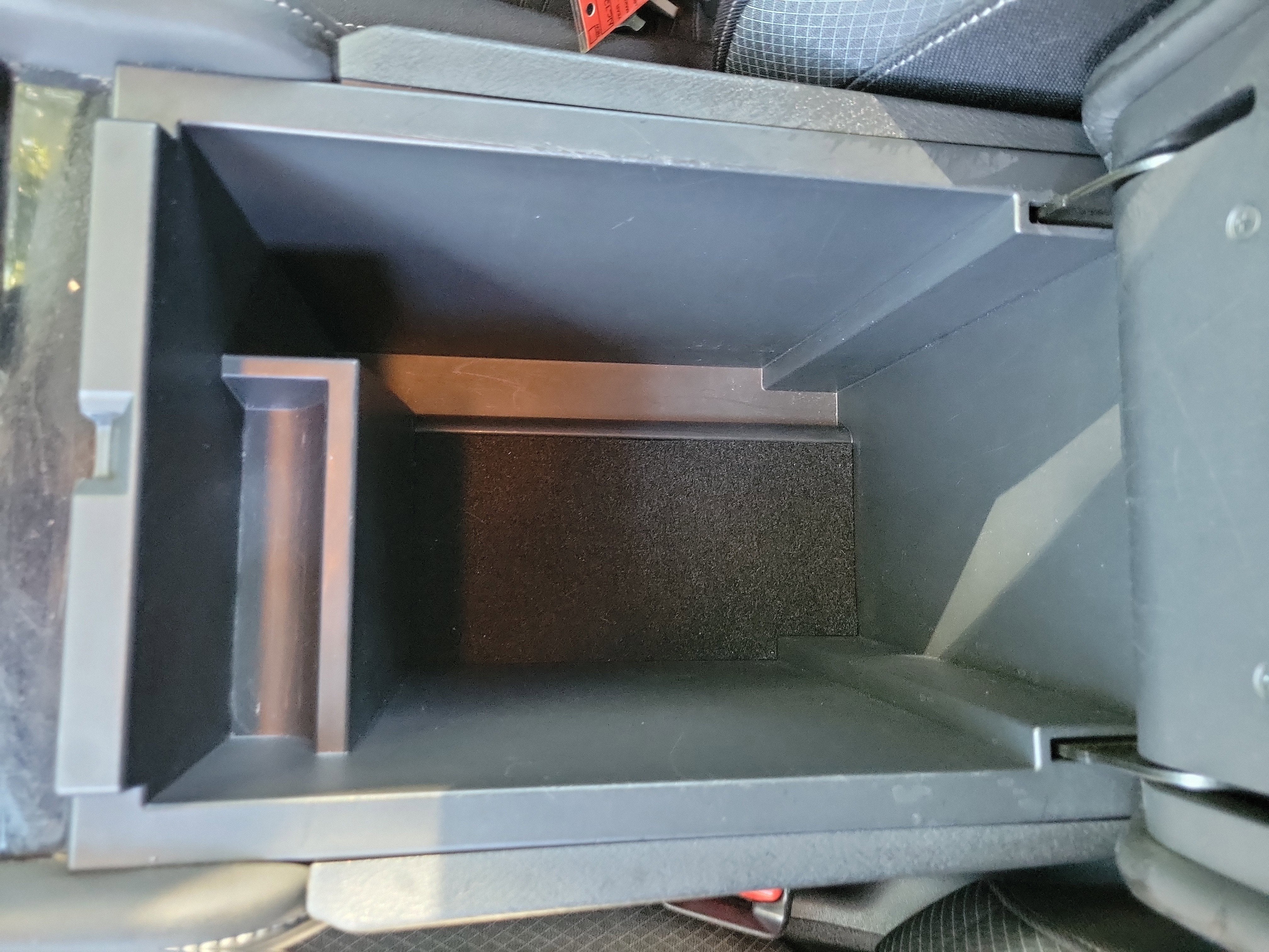 2022 Nissan Pathfinder S