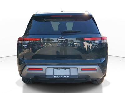 2022 Nissan Pathfinder SL