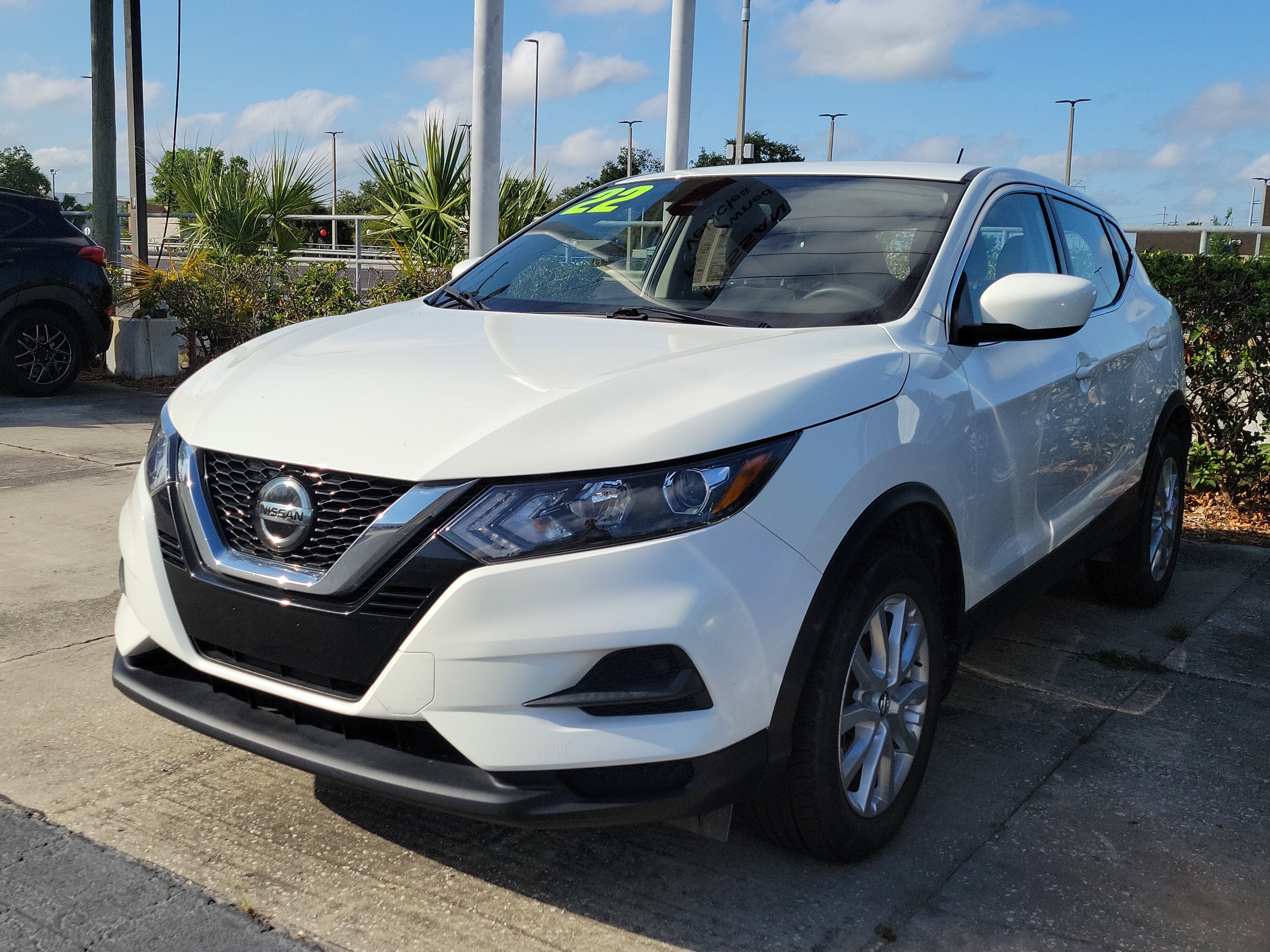 2022 Nissan Rogue Sport S