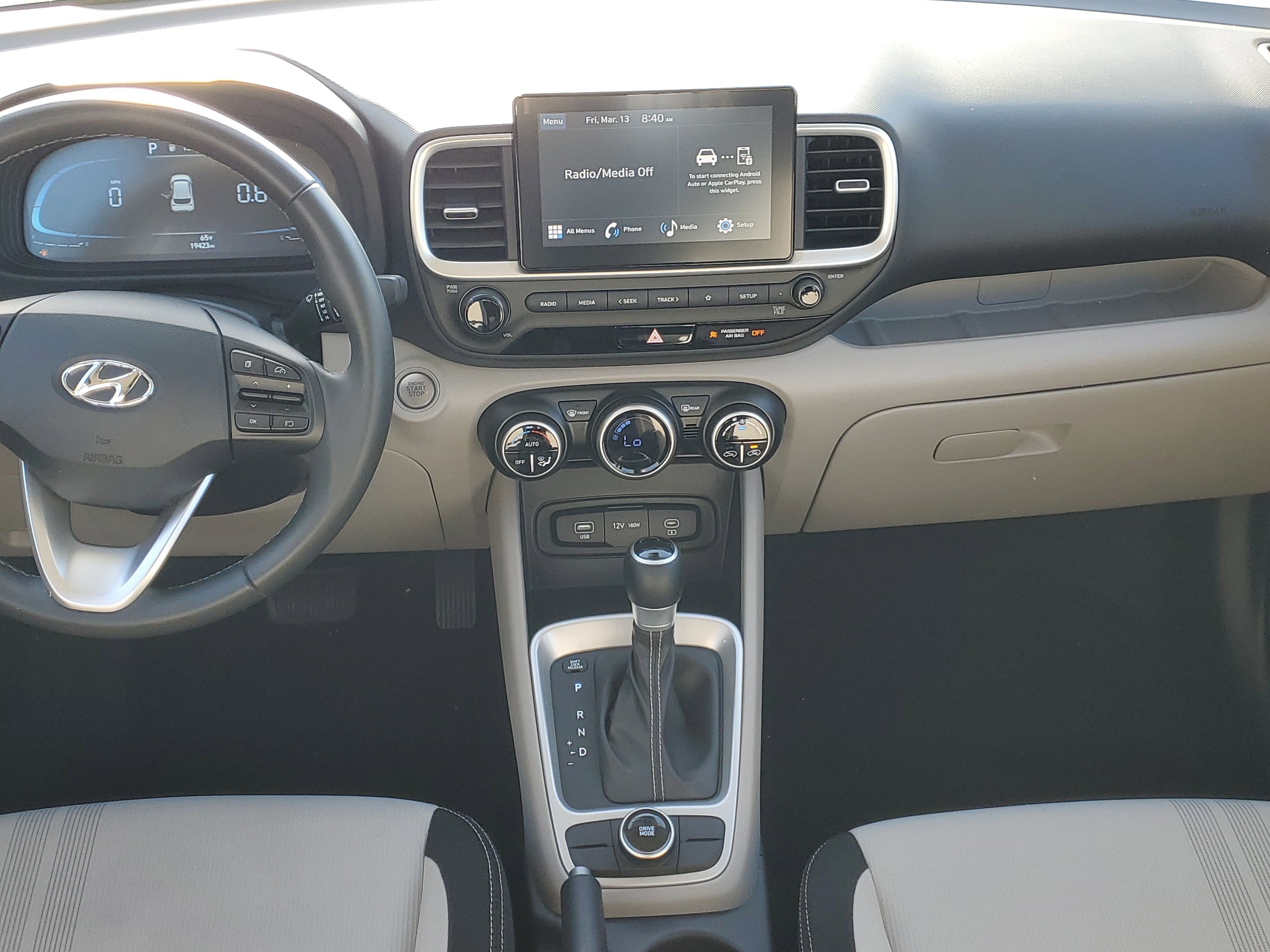 2025 Hyundai Venue SEL