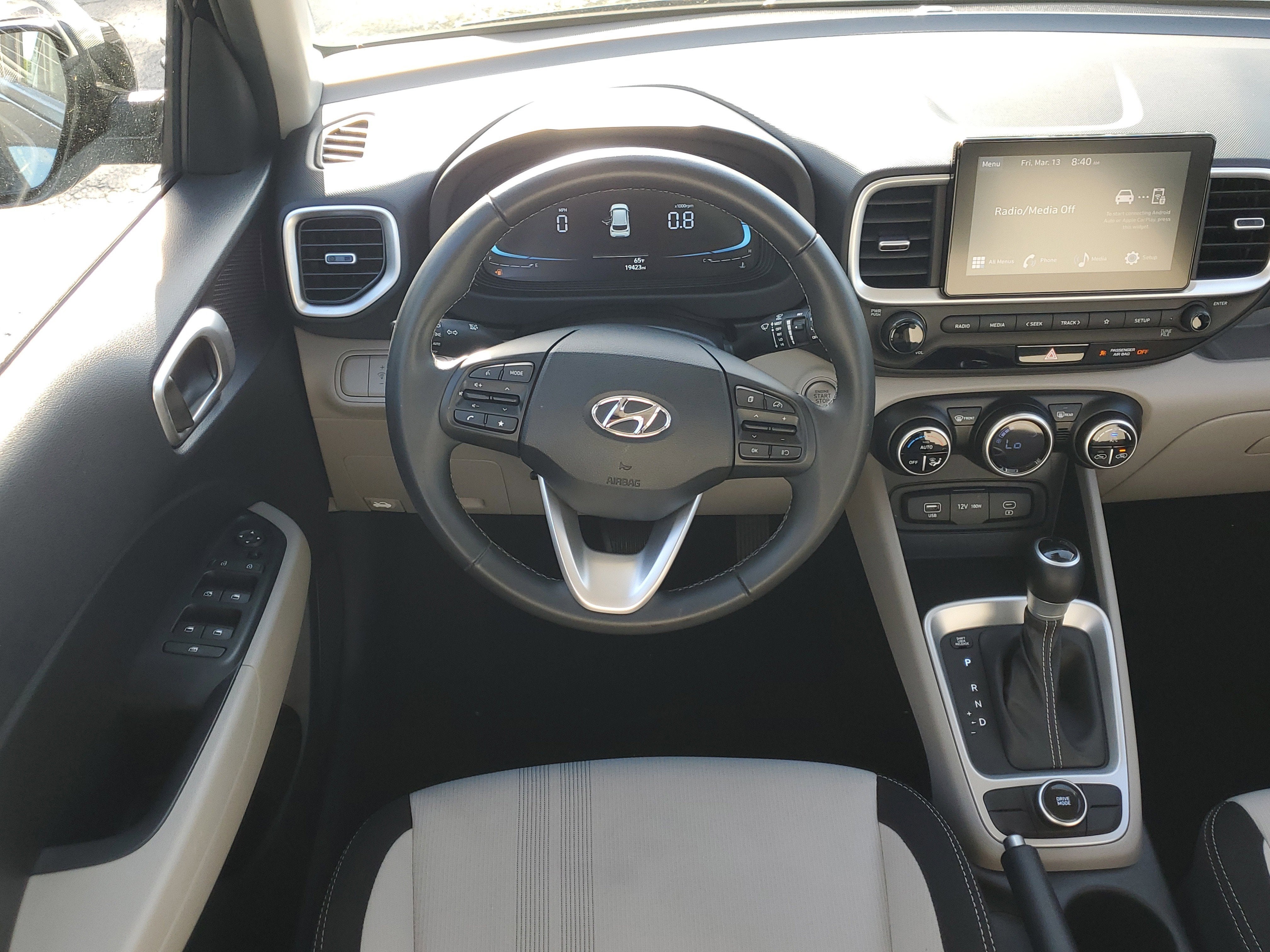 2025 Hyundai Venue SEL