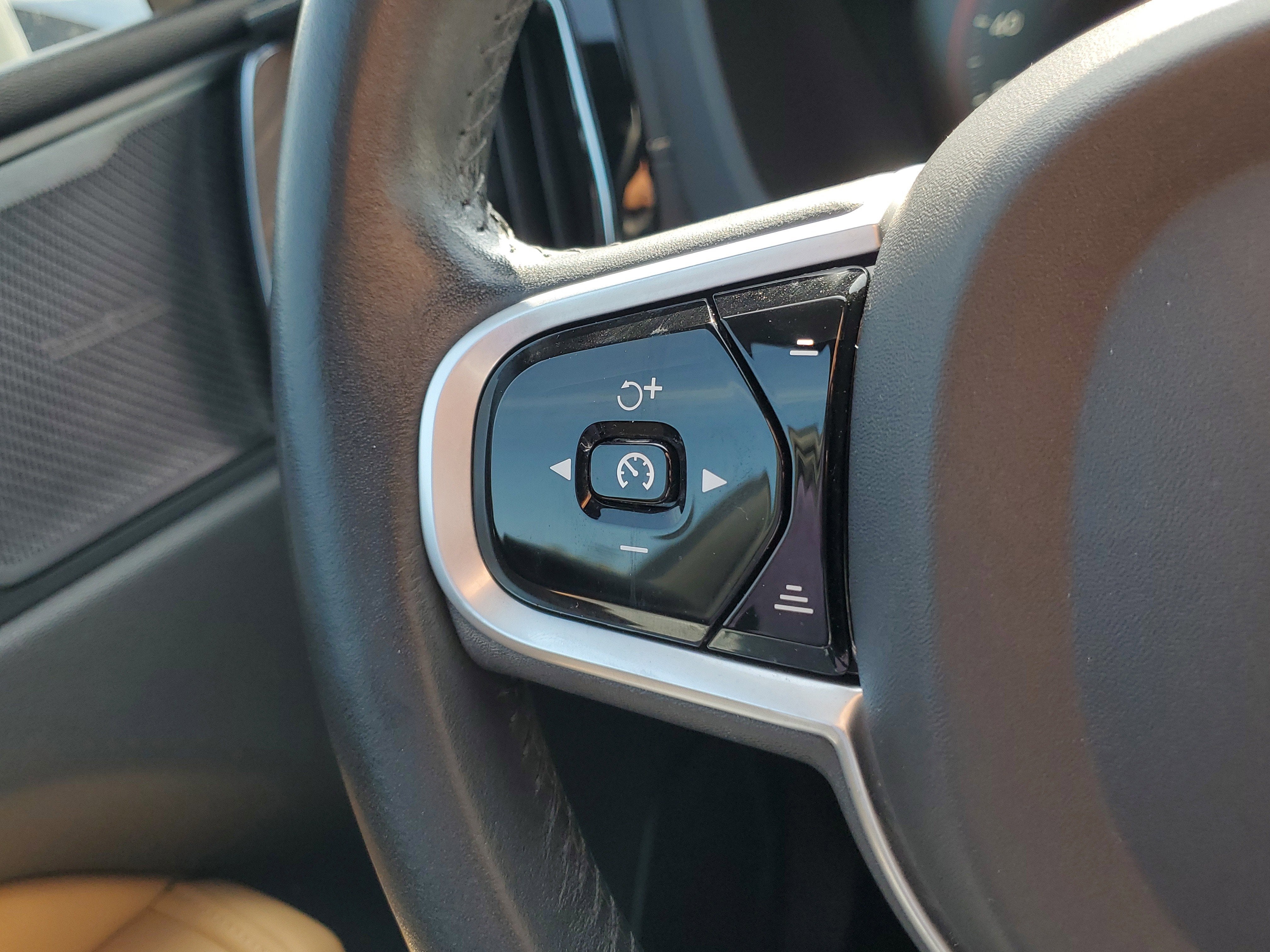 2021 Volvo XC60 Inscription