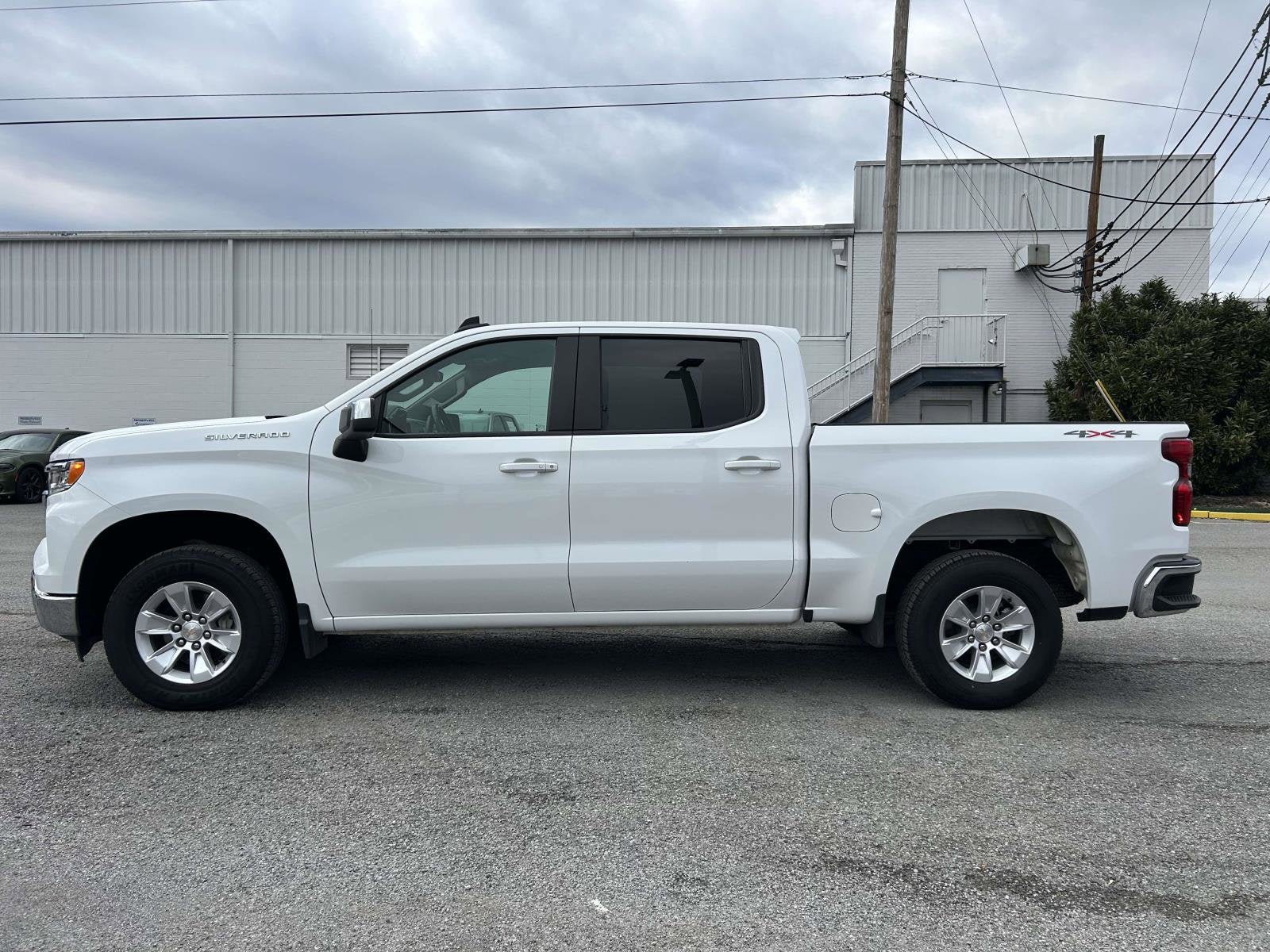 2025 Chevrolet Silverado 1500 LT