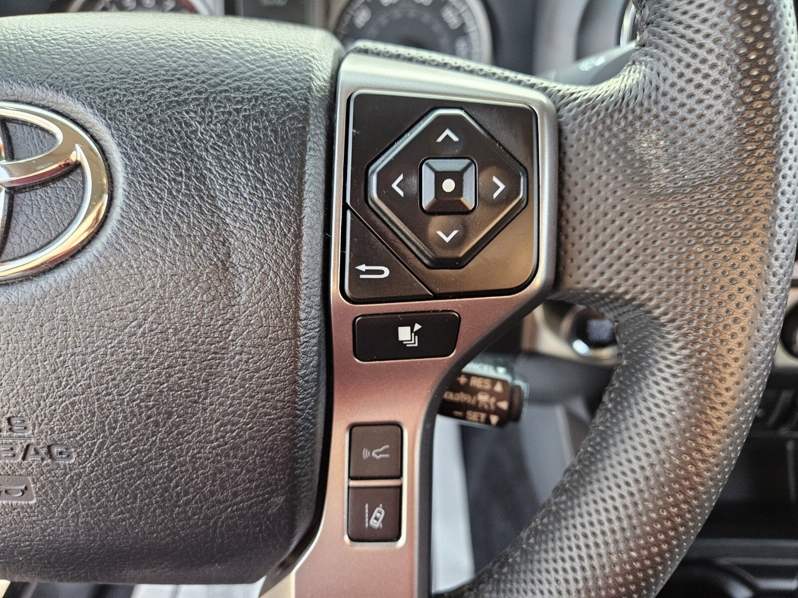 2023 Toyota Tacoma 2WD SR5