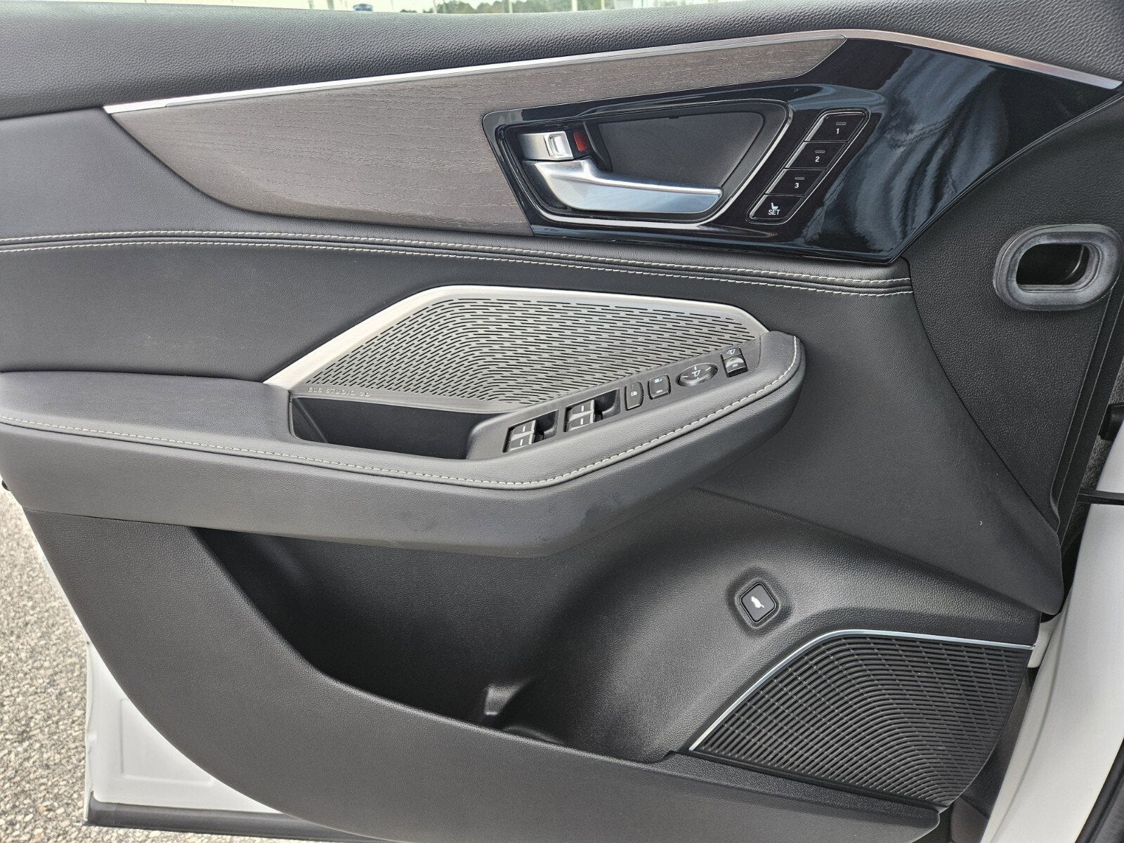 2024 Acura MDX w/Advance Package