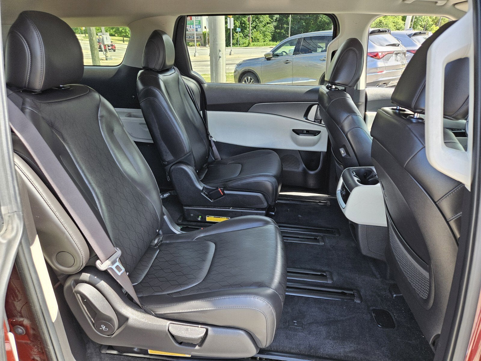 2022 Kia Carnival LXS