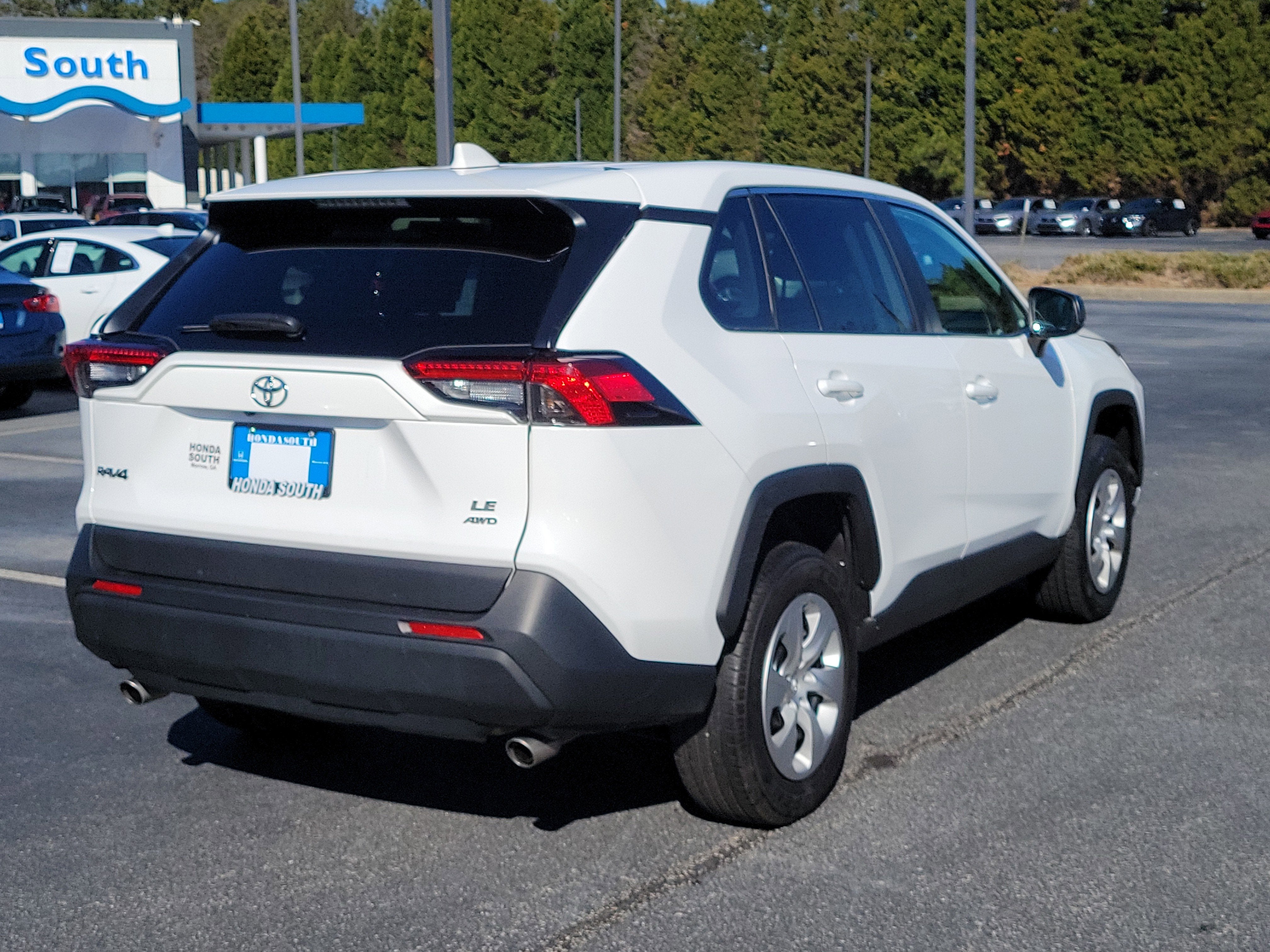 2024 Toyota RAV4 LE