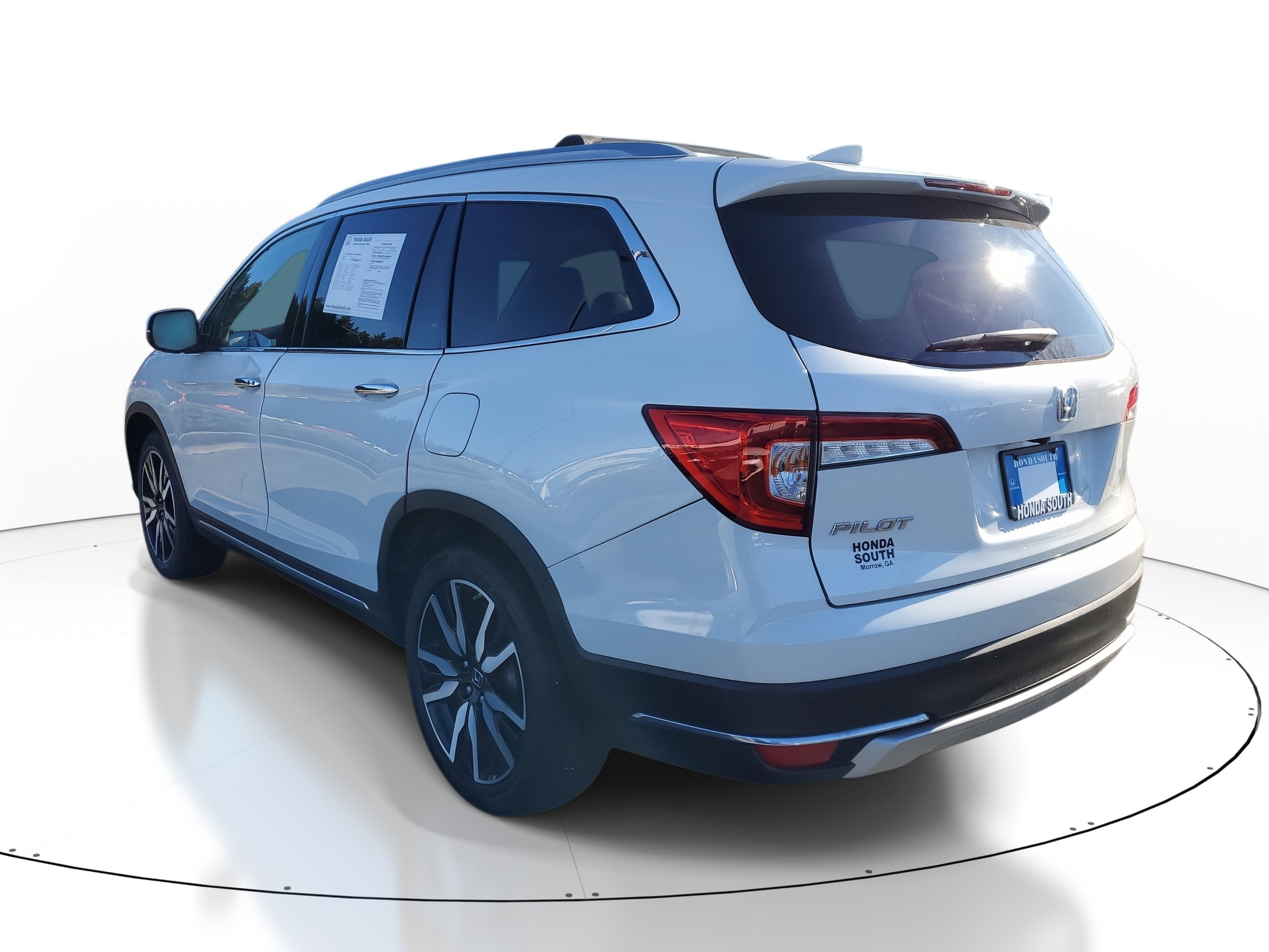 2022 Honda Pilot Touring 8-Passenger