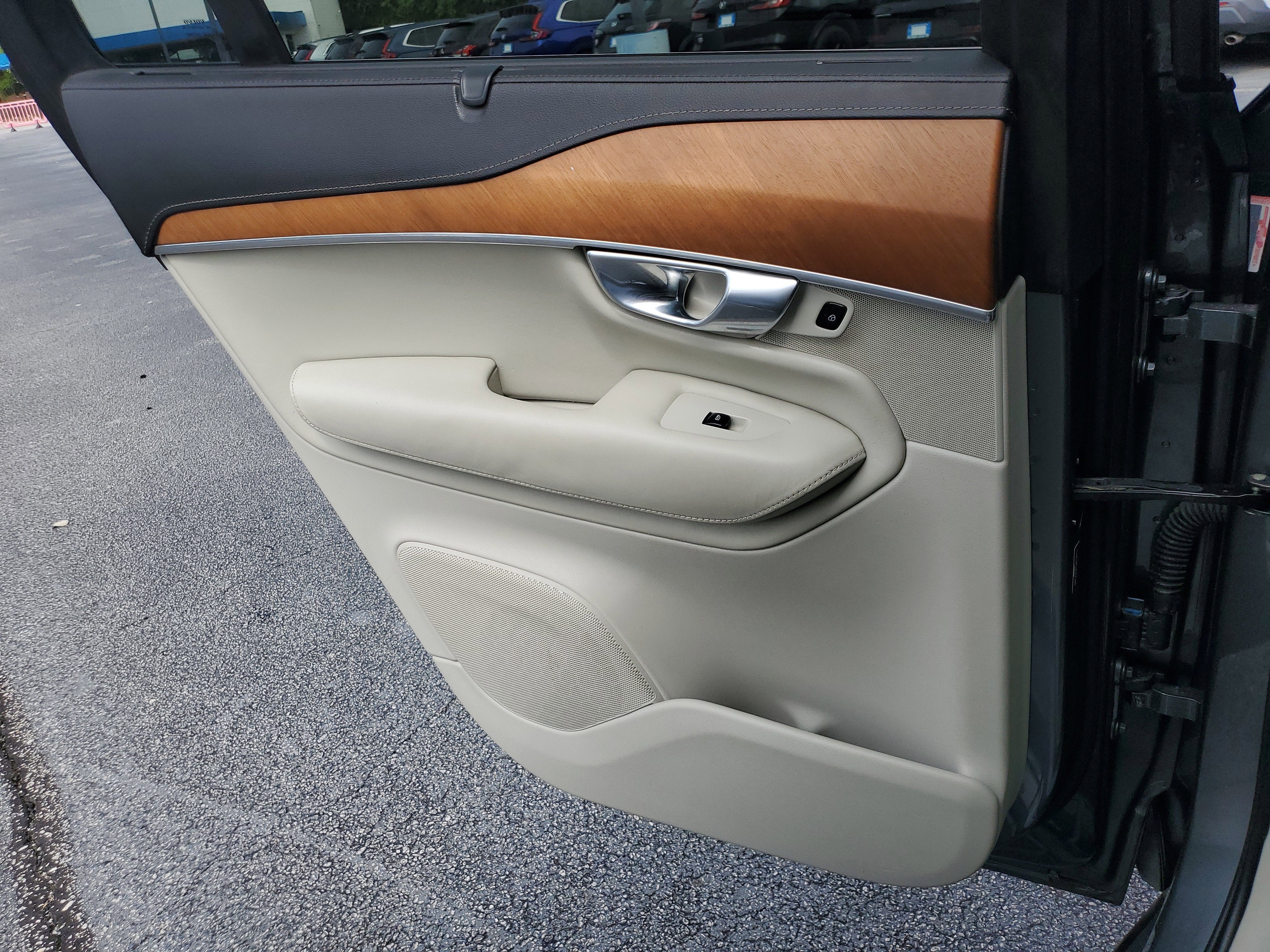 2019 Volvo XC90 Inscription