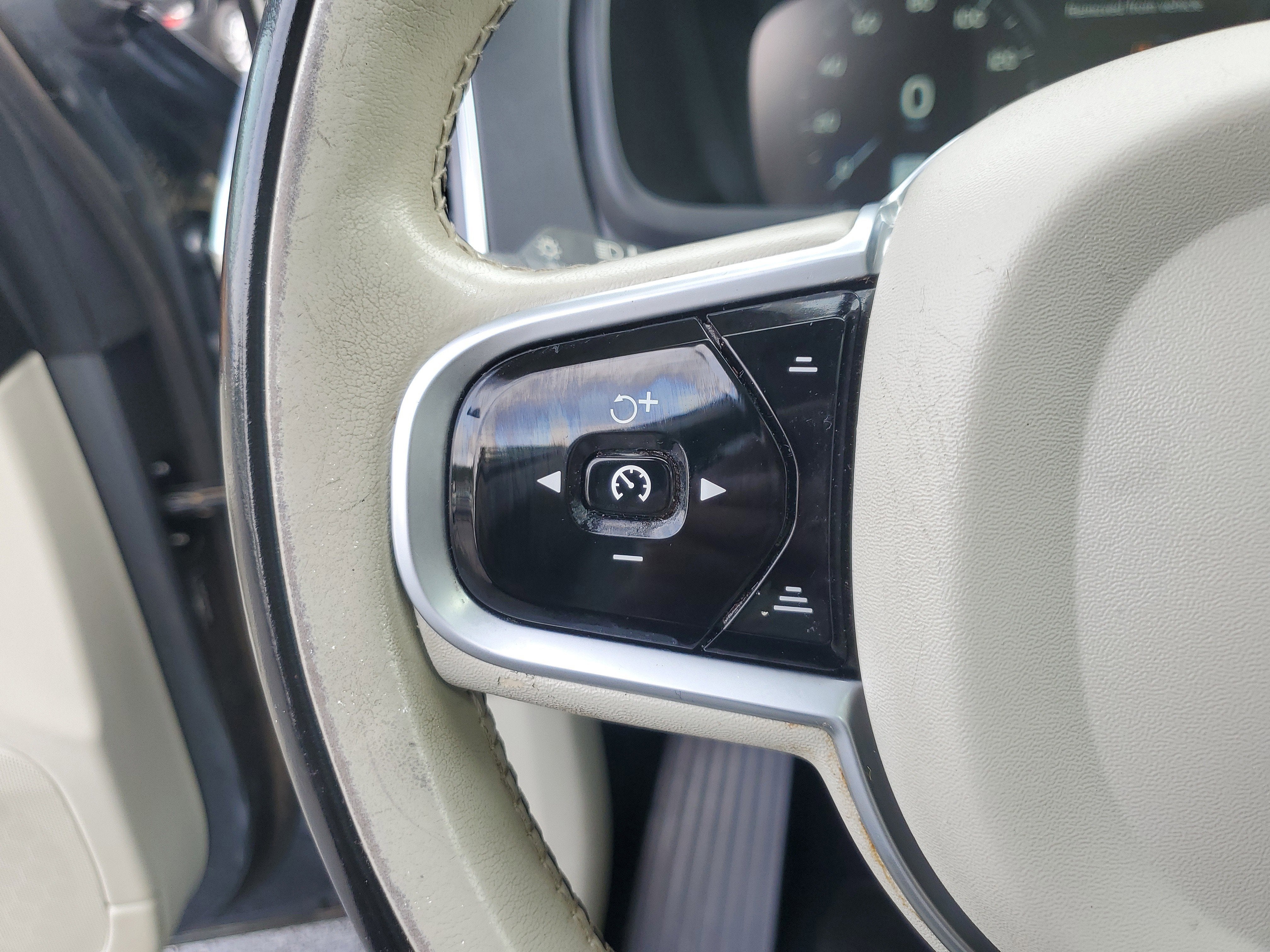 2019 Volvo XC90 Inscription