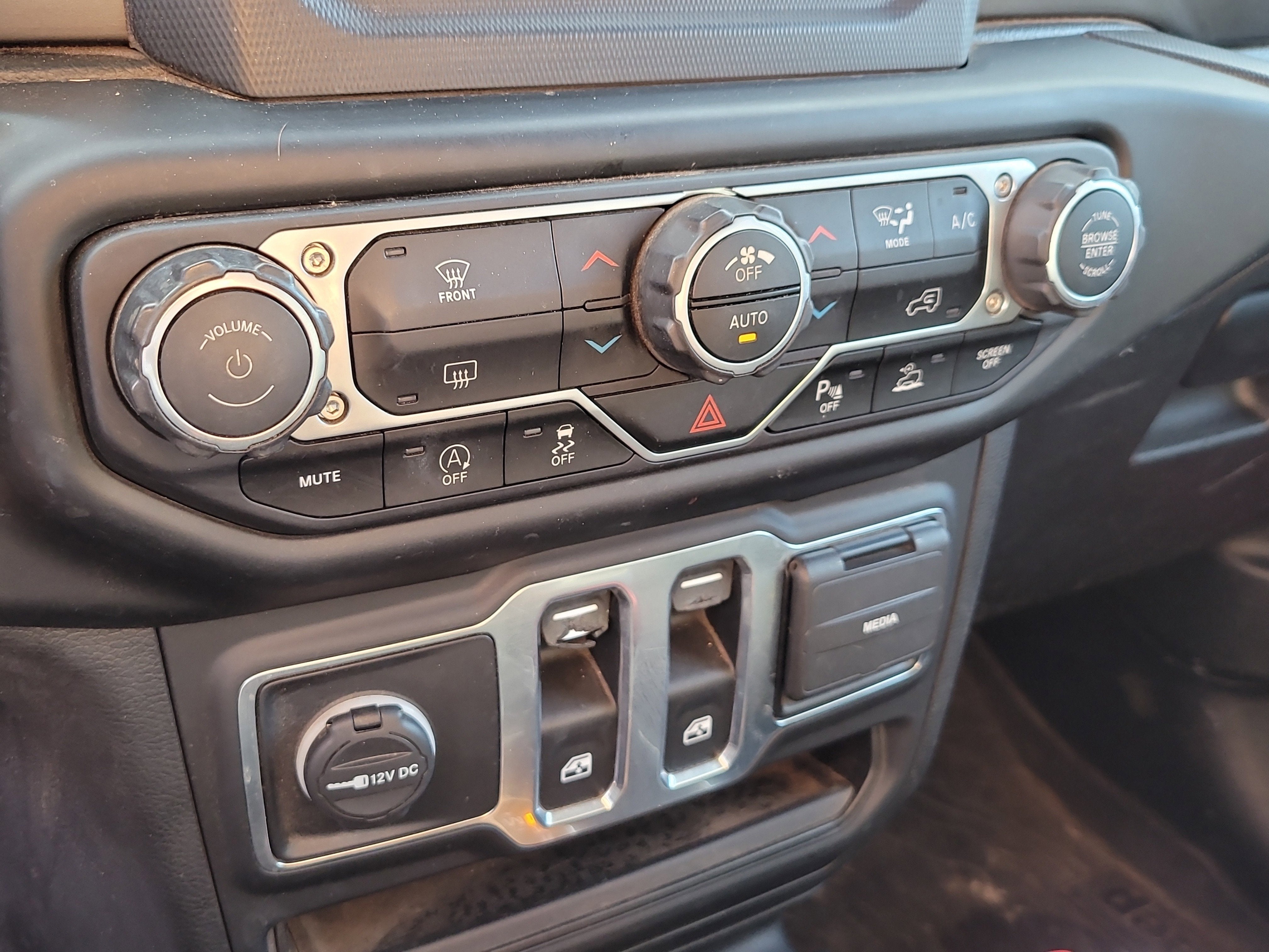 2021 Jeep Wrangler Sport S