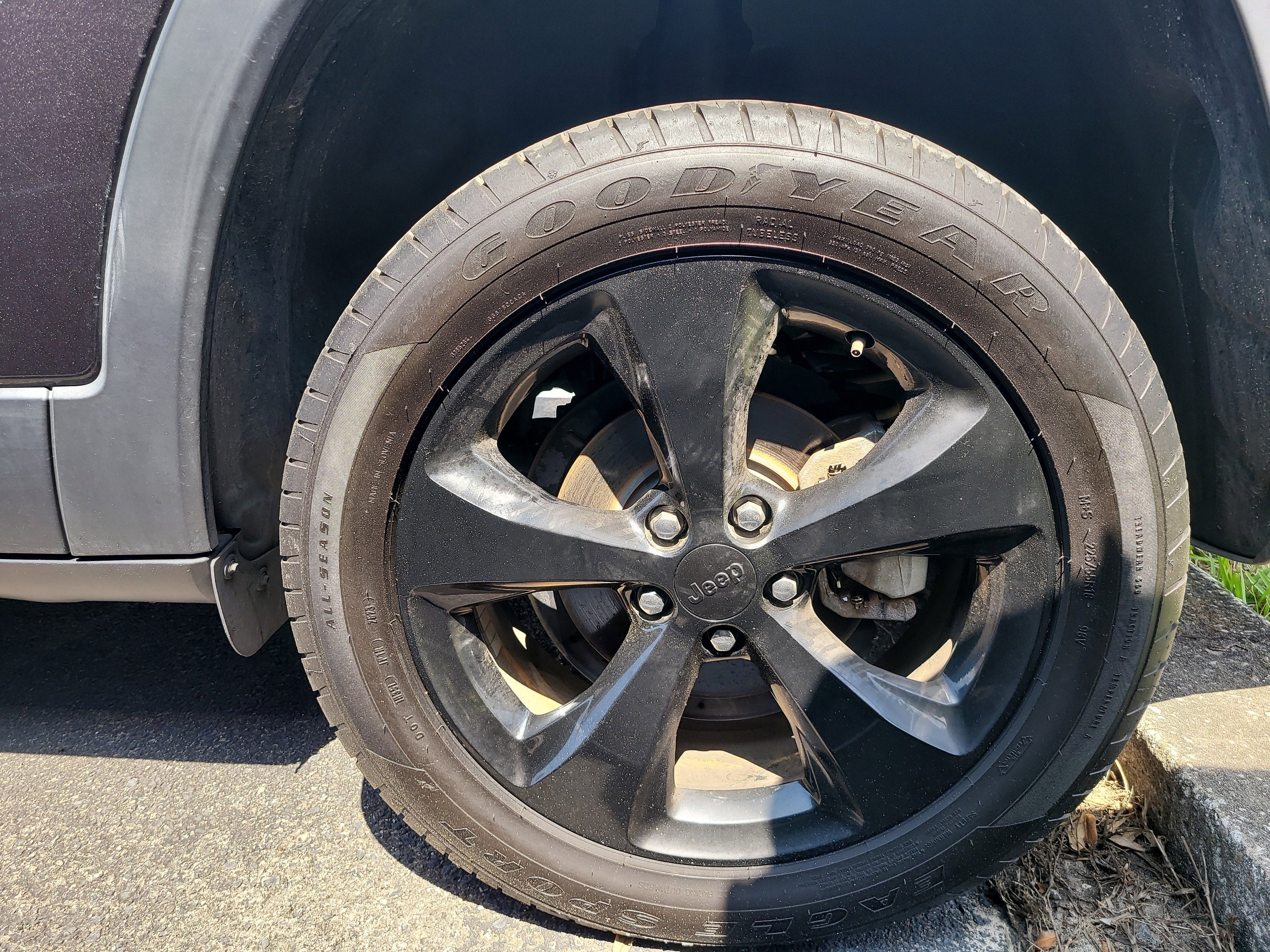 2020 Jeep Cherokee Altitude