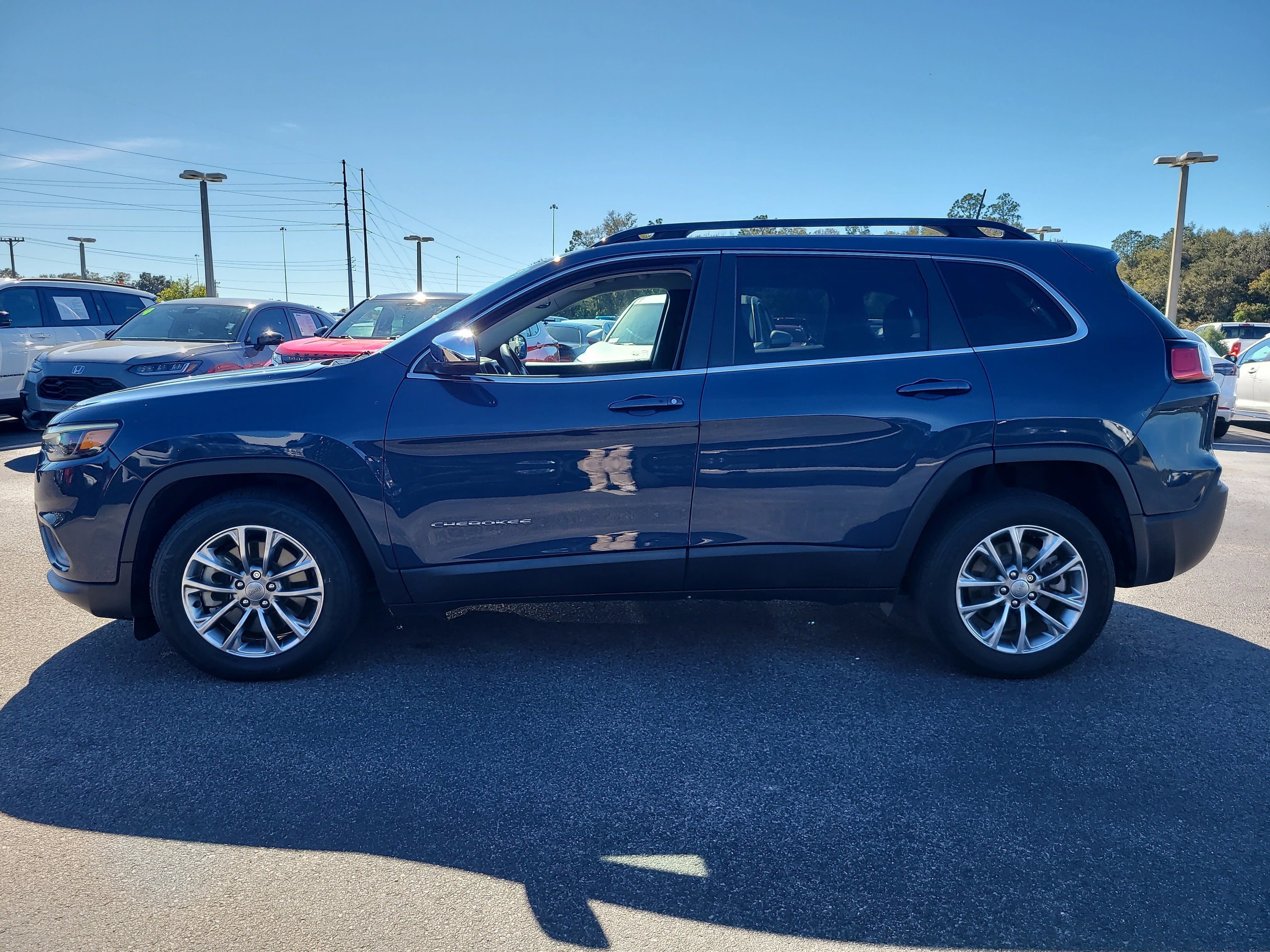 2022 Jeep Cherokee Latitude Lux
