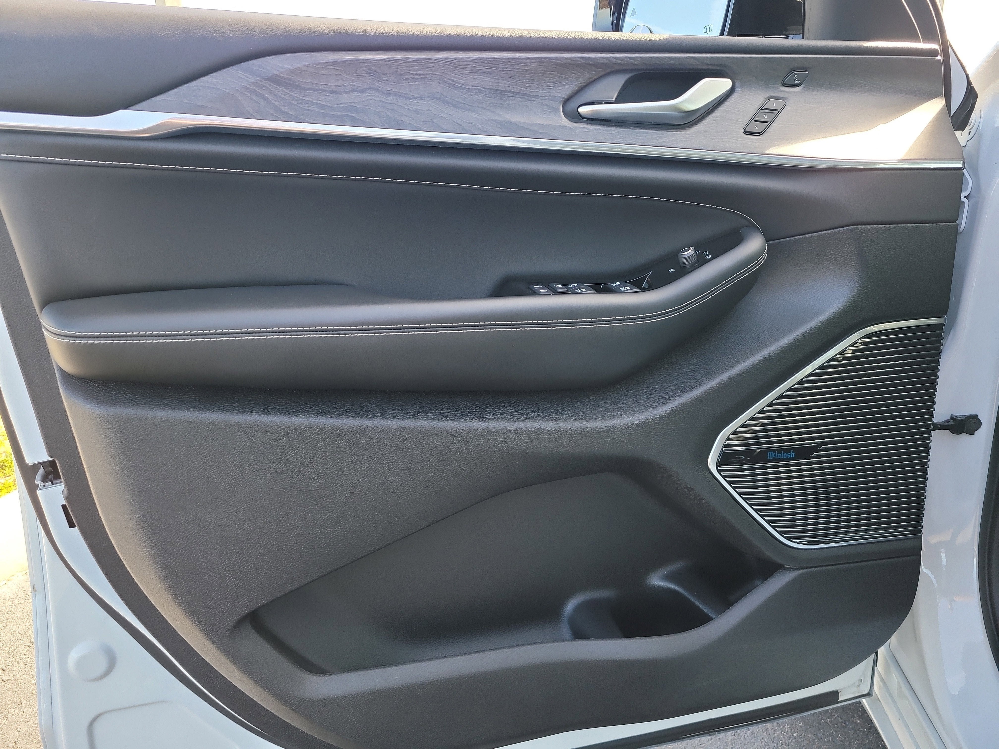 2023 Jeep Grand Cherokee 4xe Overland