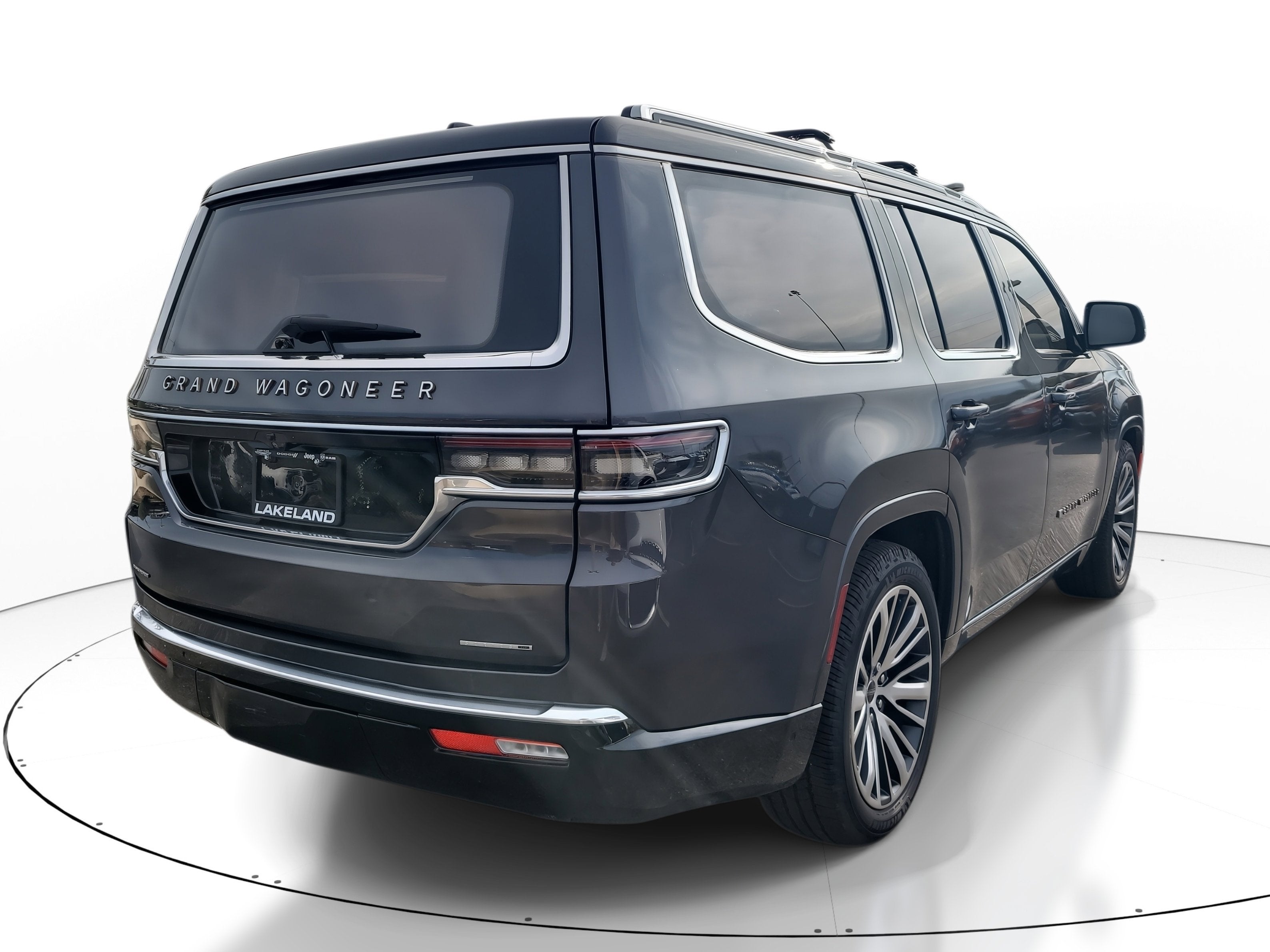 2022 Jeep Grand Wagoneer Series III